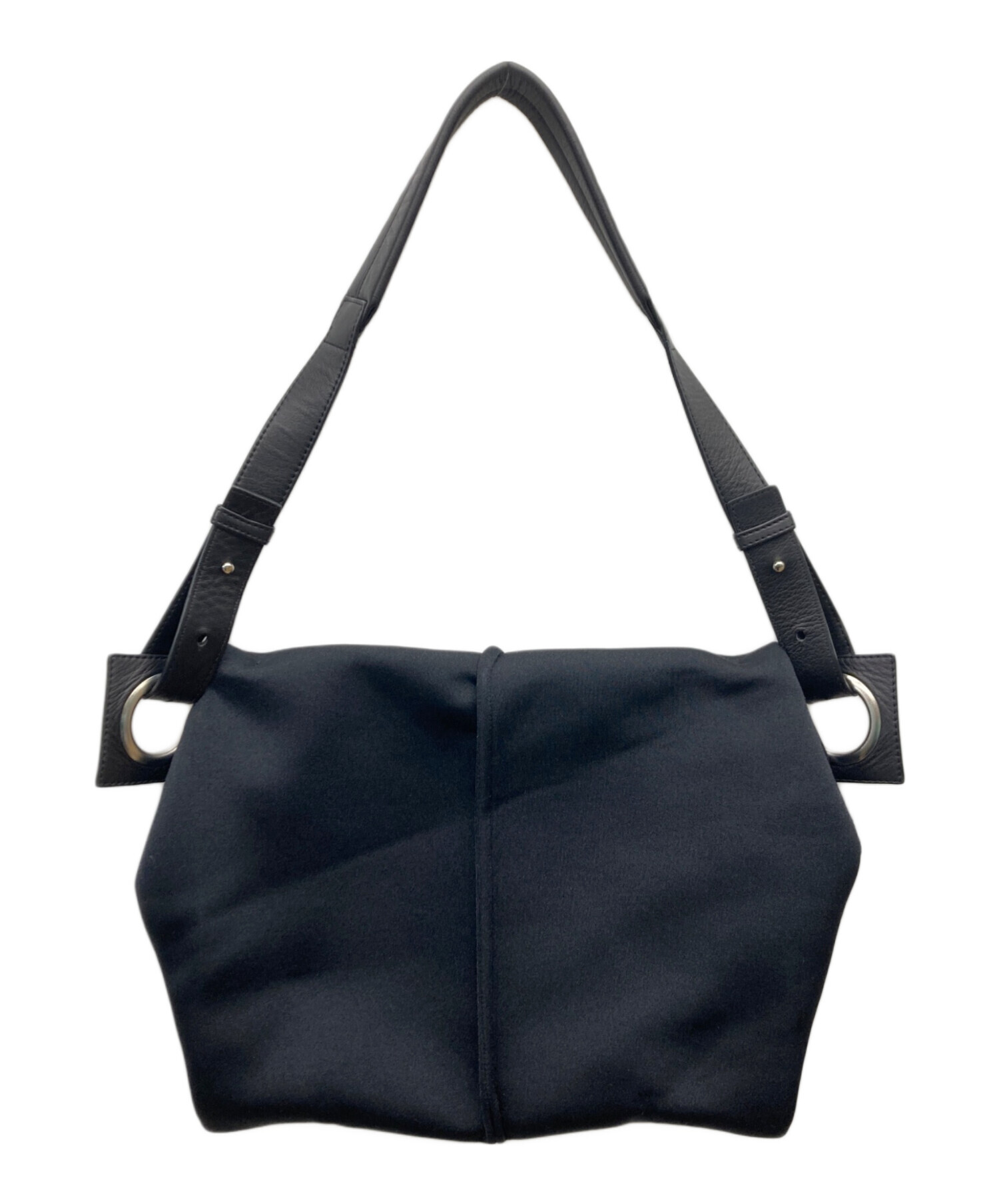 美品◎kawa-kawa hatome ボディバッグ 牛革 斜め掛け L 黒 中古・古着通販】kawa-kawa (カワカワ) 【wet】hatomeボディバッグL