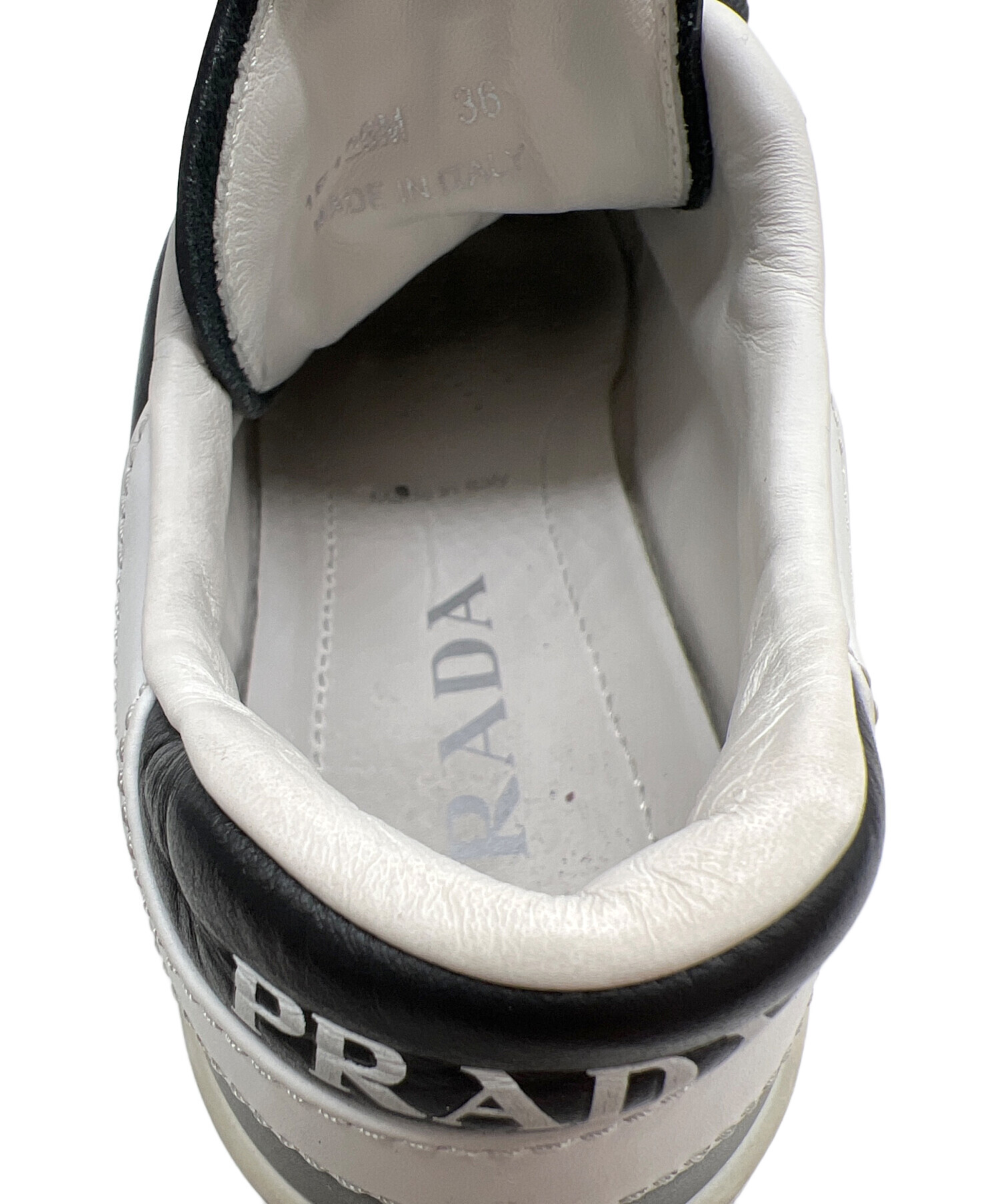 中古・古着通販】PRADA (プラダ) レザースニーカー ブラック サイズ:36