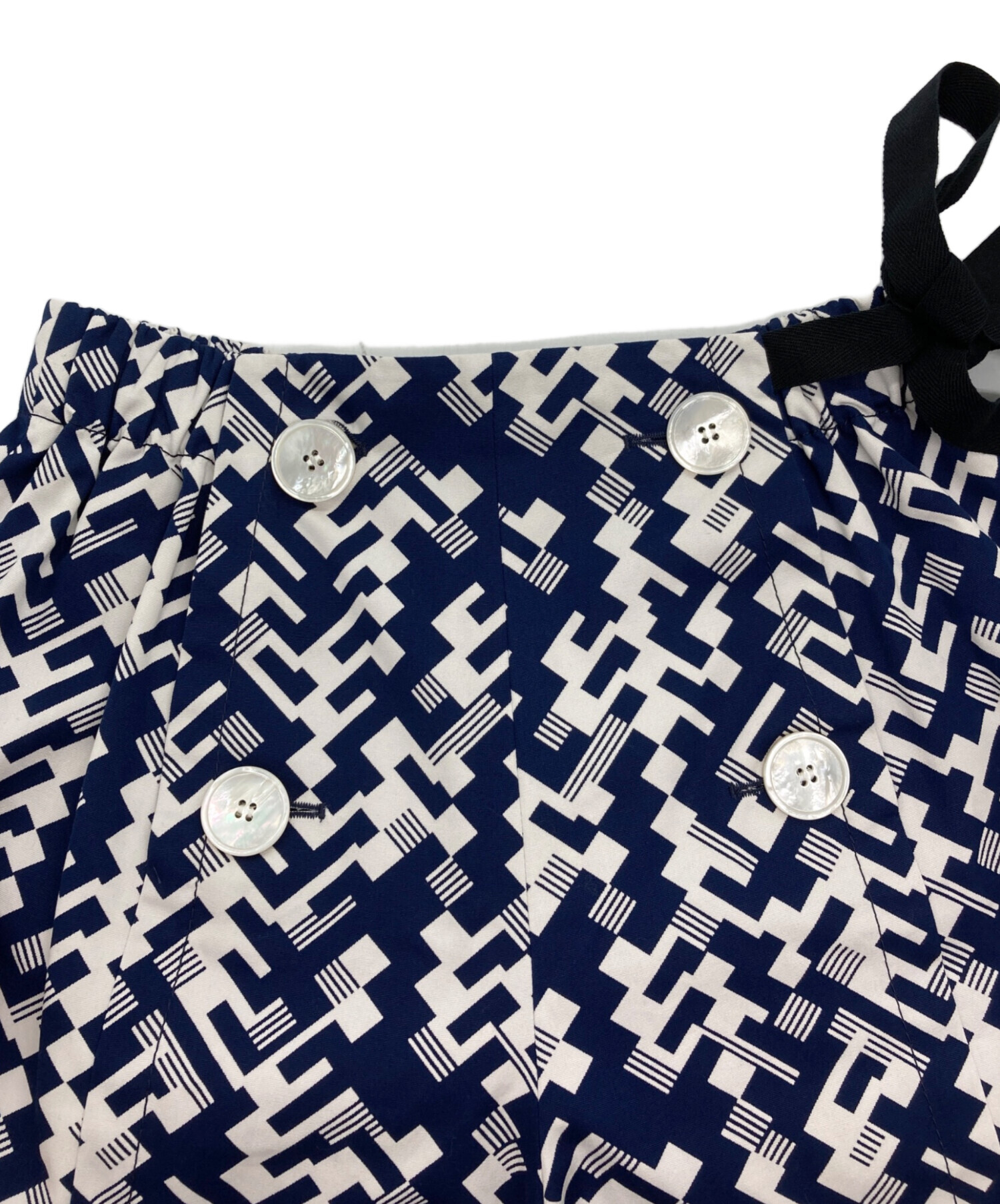 中古・古着通販】PRADA (プラダ) 総柄ショートパンツ ネイビー 