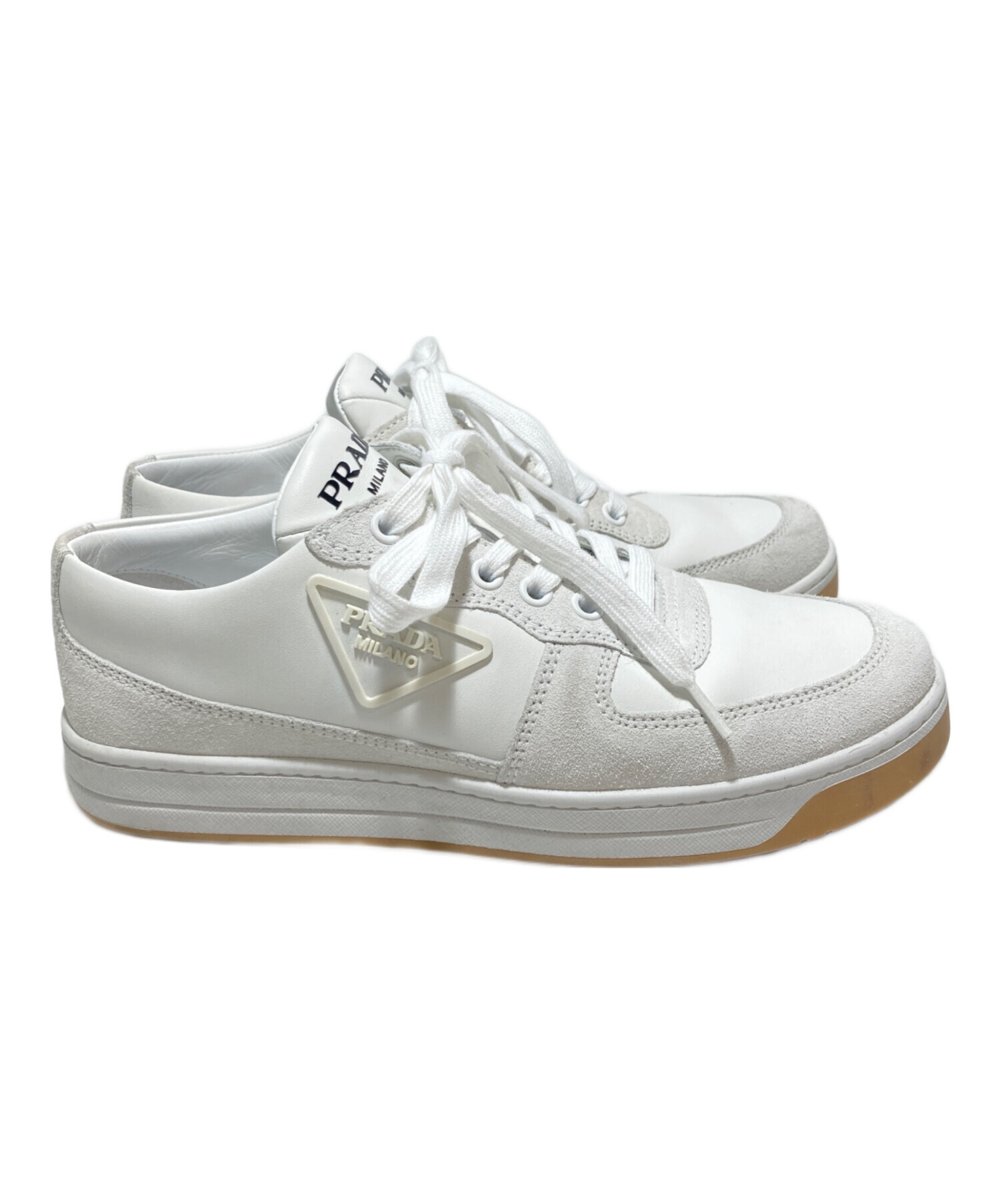 T*様 プラダ スニーカー 美品 403305 サイズ 6 中古・古着通販】PRADA (プラダ) スニーカー ホワイト サイズ:23.5