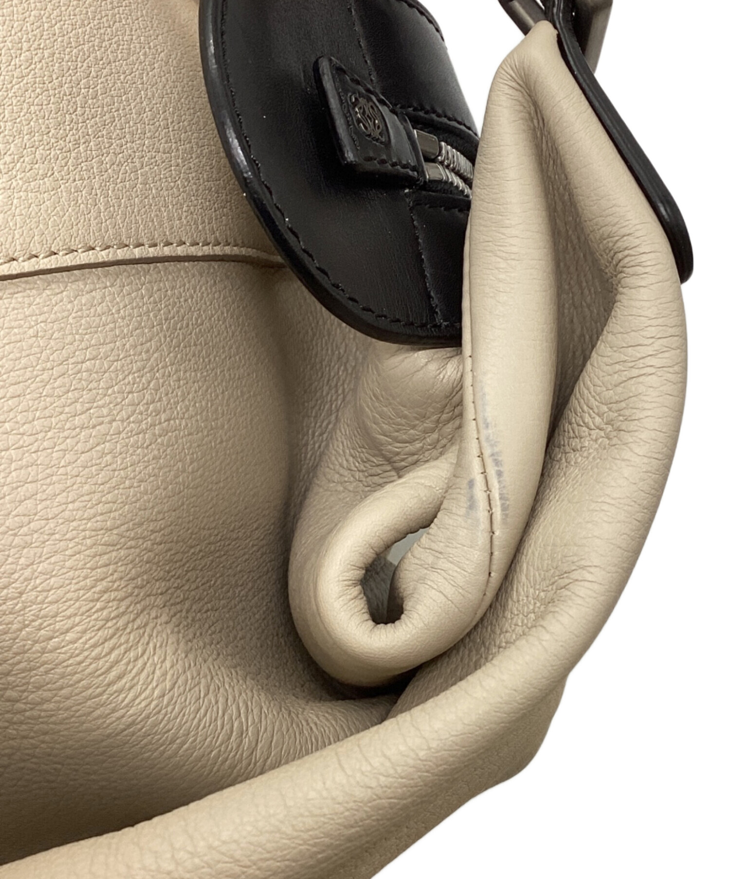 中古・古着通販】LOEWE (ロエベ) オリガミピロー ベージュ｜ブランド