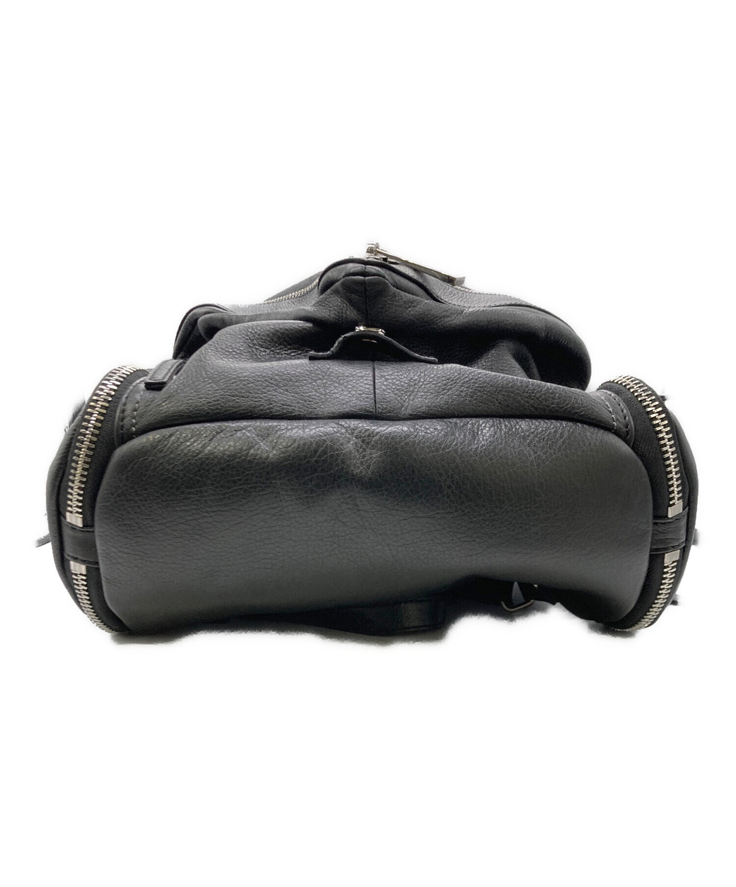 【たま様】DIESEL ディーゼル レザー リュック 黒 中古・古着通販】DIESEL (ディーゼル) レザーリュック ブラック