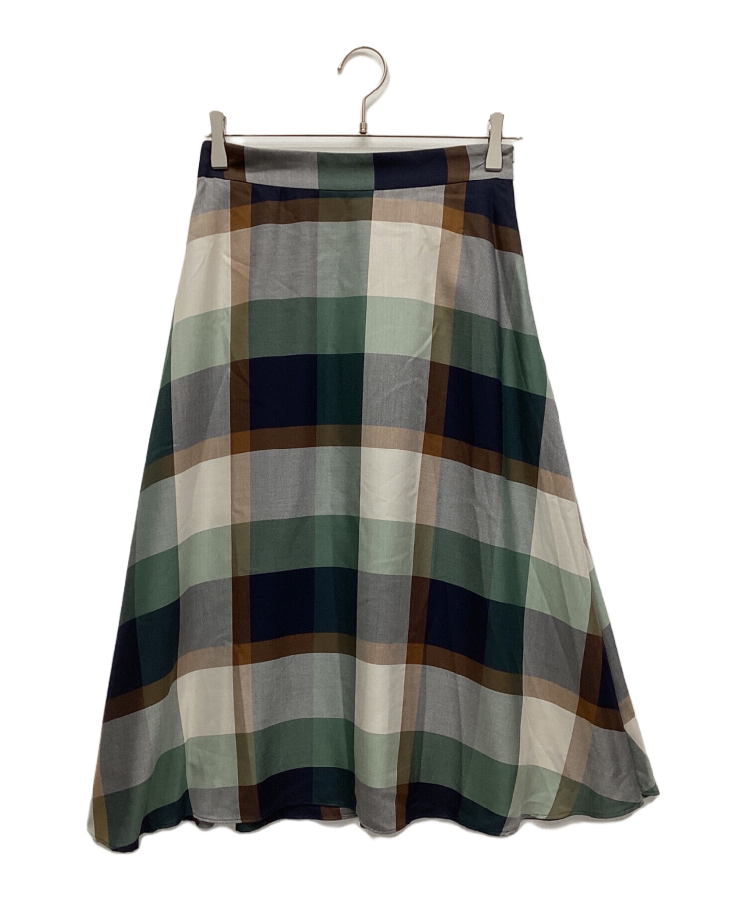 【新品・タグ付】最終価格 BLUE LABEL CRESTBRIDGE スカート 中古・古着通販】BLUE LABEL CRESTBRIDGE (ブルーレーベルクレスト