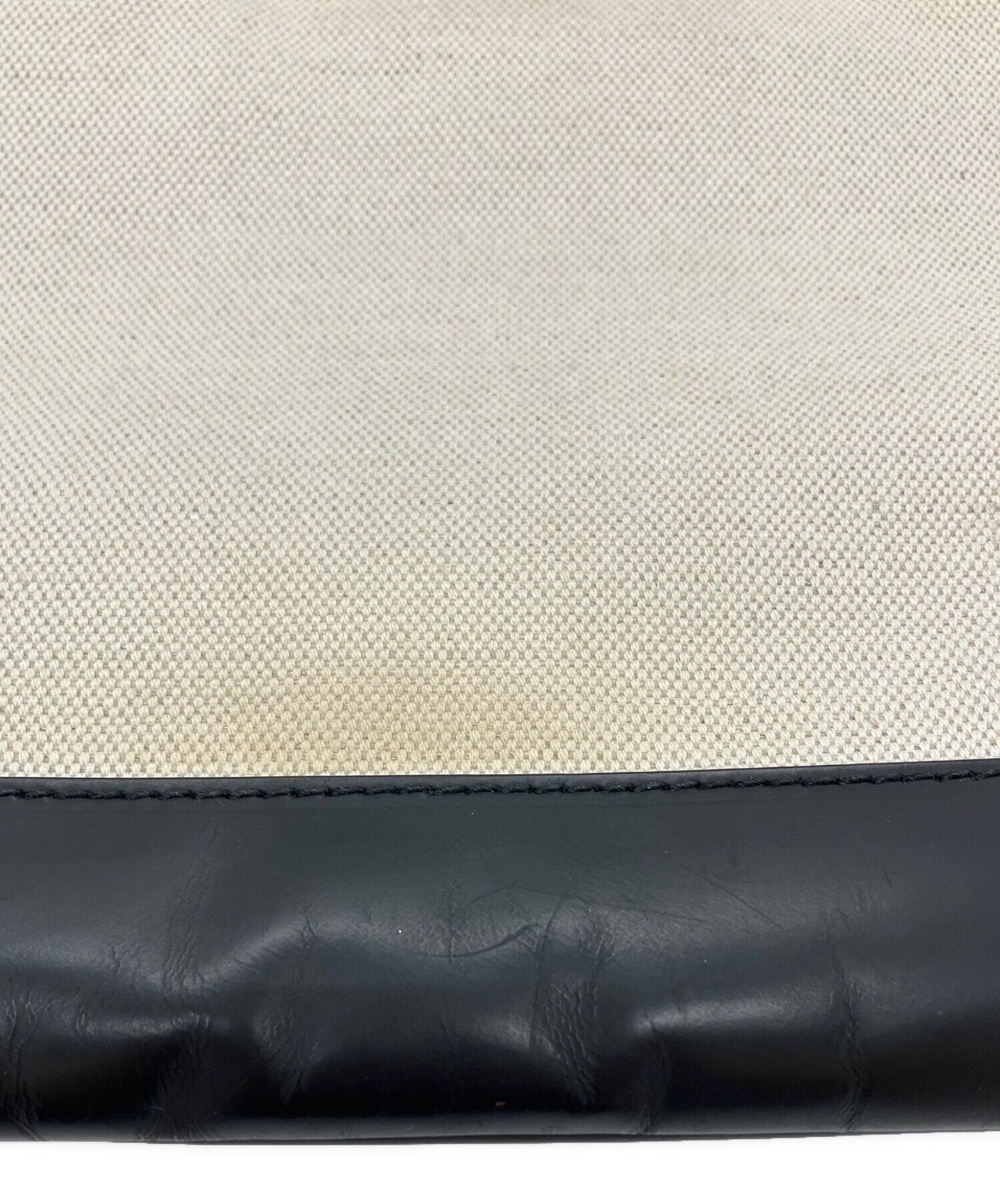 BALENCIAGA アイボリー クラッチバッグ 中古・古着通販】BALENCIAGA (バレンシアガ) クラッチバッグ