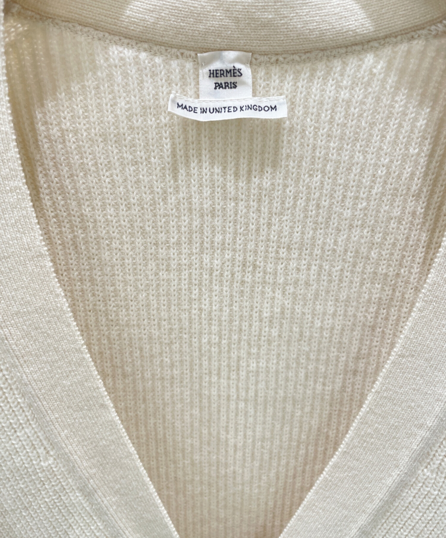 【新品未使用】HERMESカシミヤ100%カーディガン HERMES（エルメス） | 2020AW | カシミヤ100％ レザーパッチ ニット