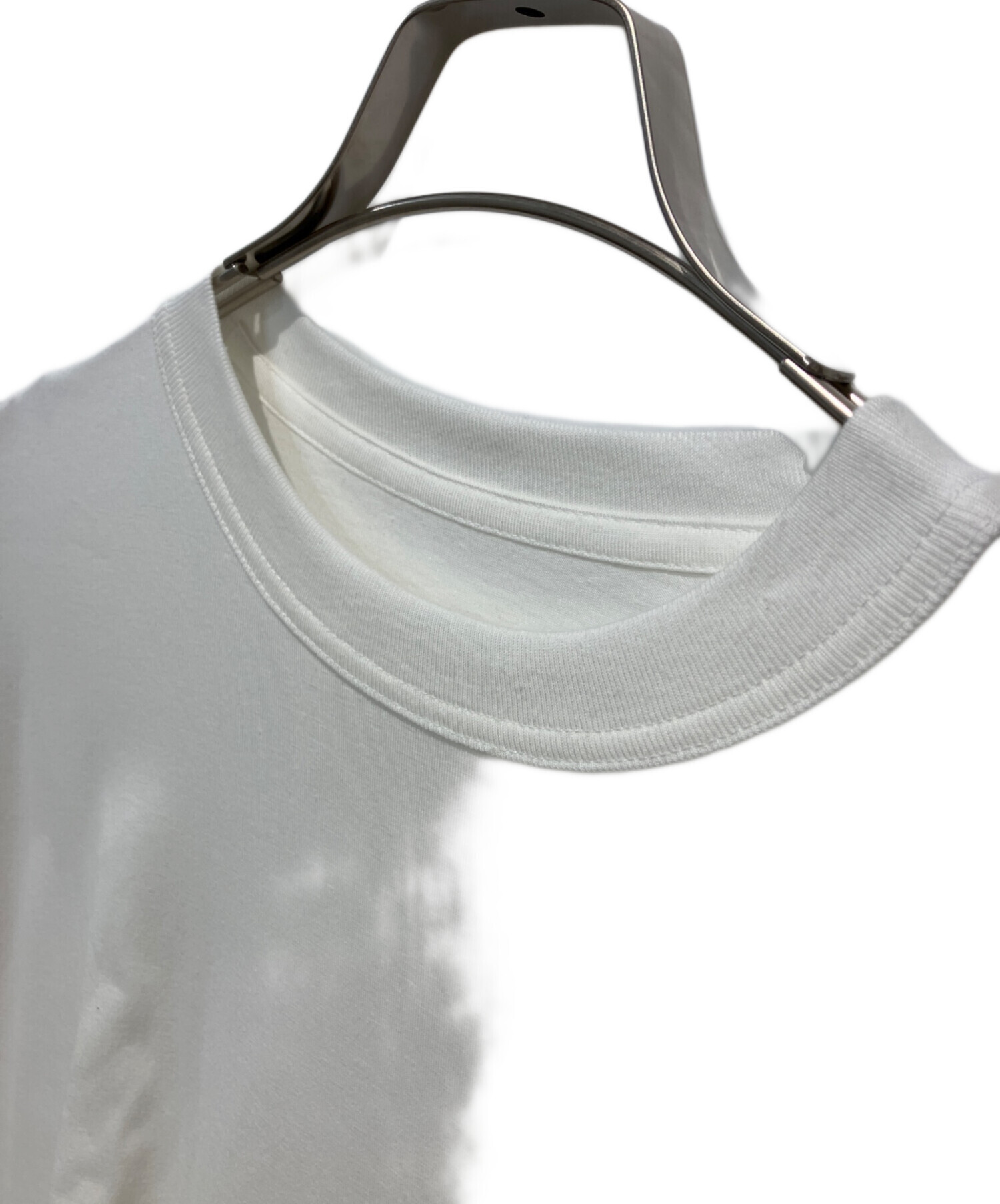 未使用ISSEY MIYAKE ホワイト 半袖 トップス 中古・古着通販】ISSEY MIYAKE (イッセイミヤケ) LOGO-T ホワイト