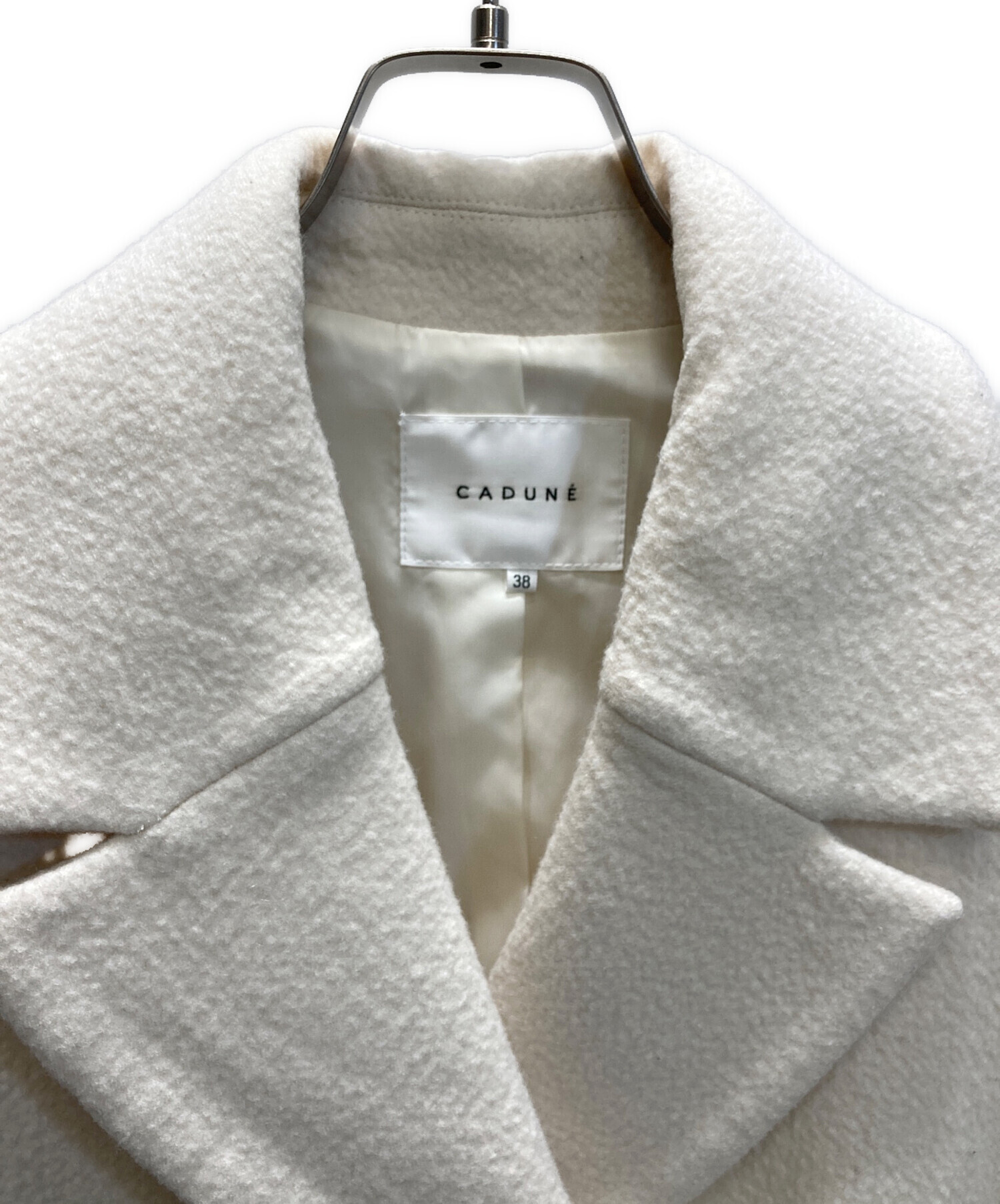 中古・古着通販】CADUNE (カデュネ) 金釦Pコート アイボリー サイズ:38