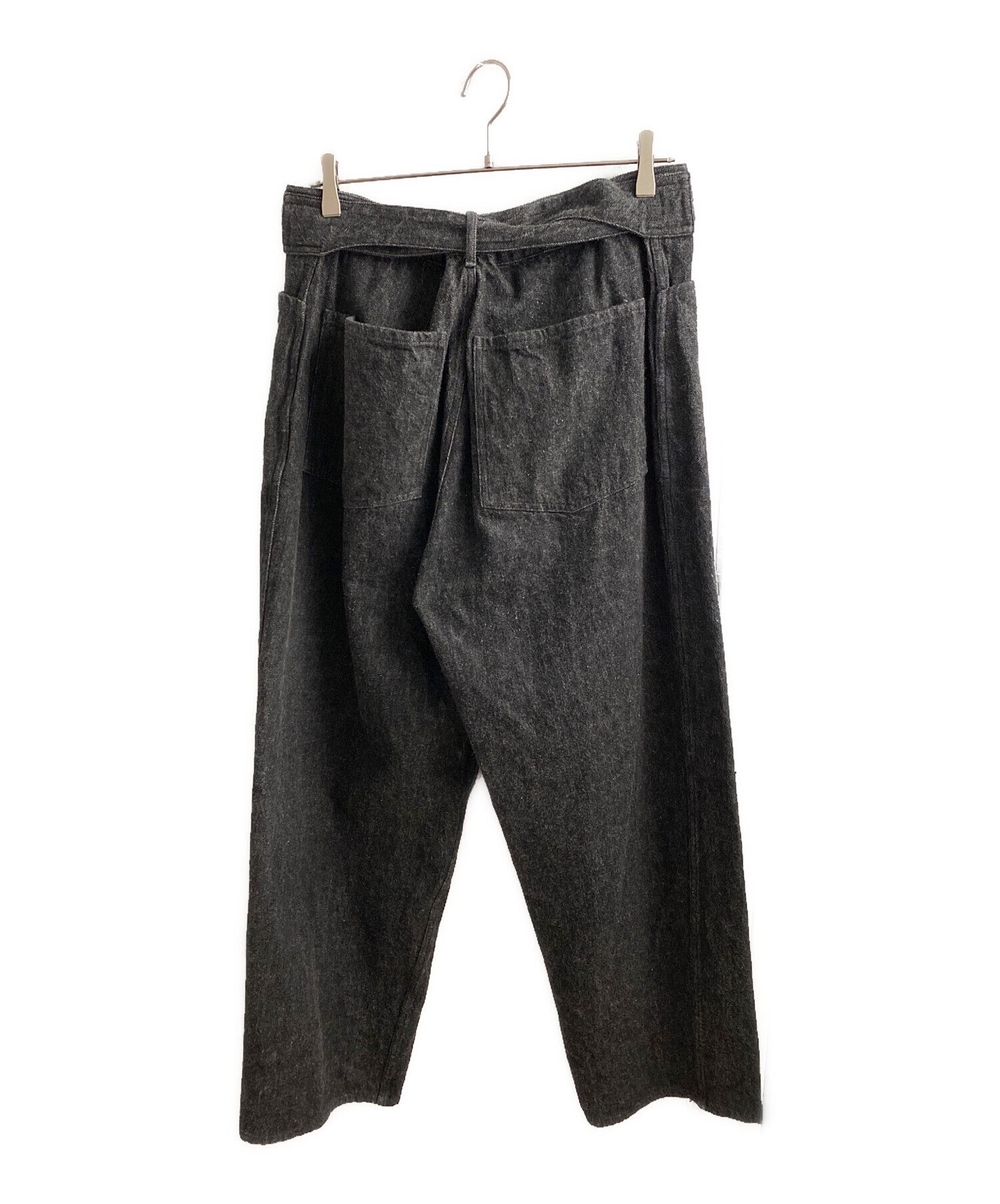 中古・古着通販】COMOLI (コモリ) デニム ベルテッドパンツ ブラック