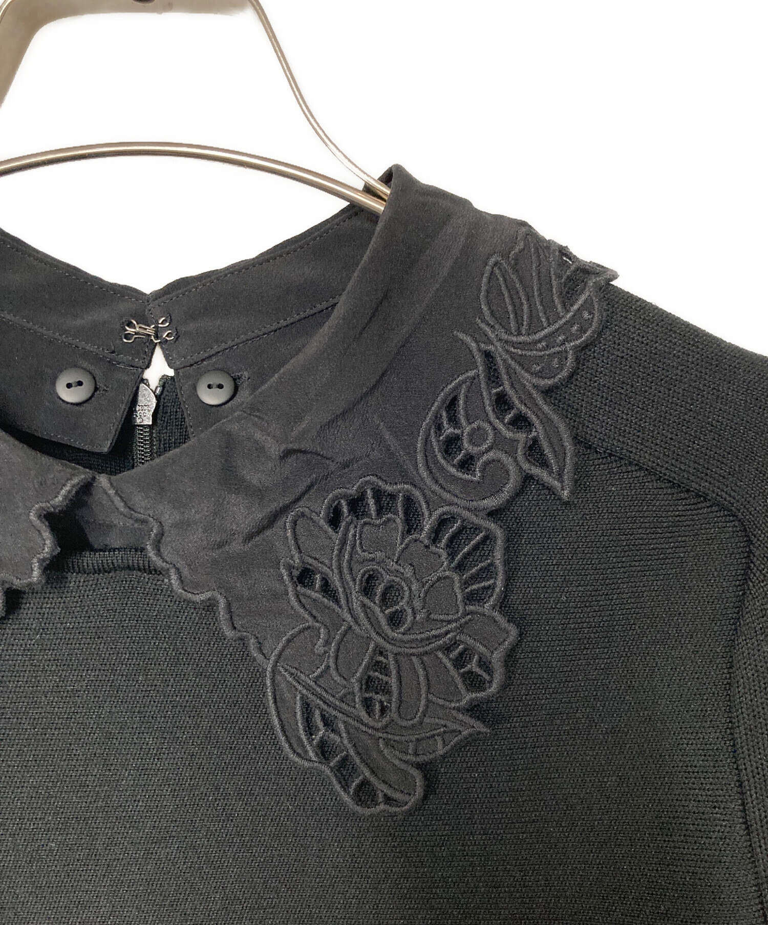 ANAYI エンブロイダリーカラーフレアーワンピース 36 中古・古着通販】ANAYI (アナイ) エンブロイダリーカラーフレアー