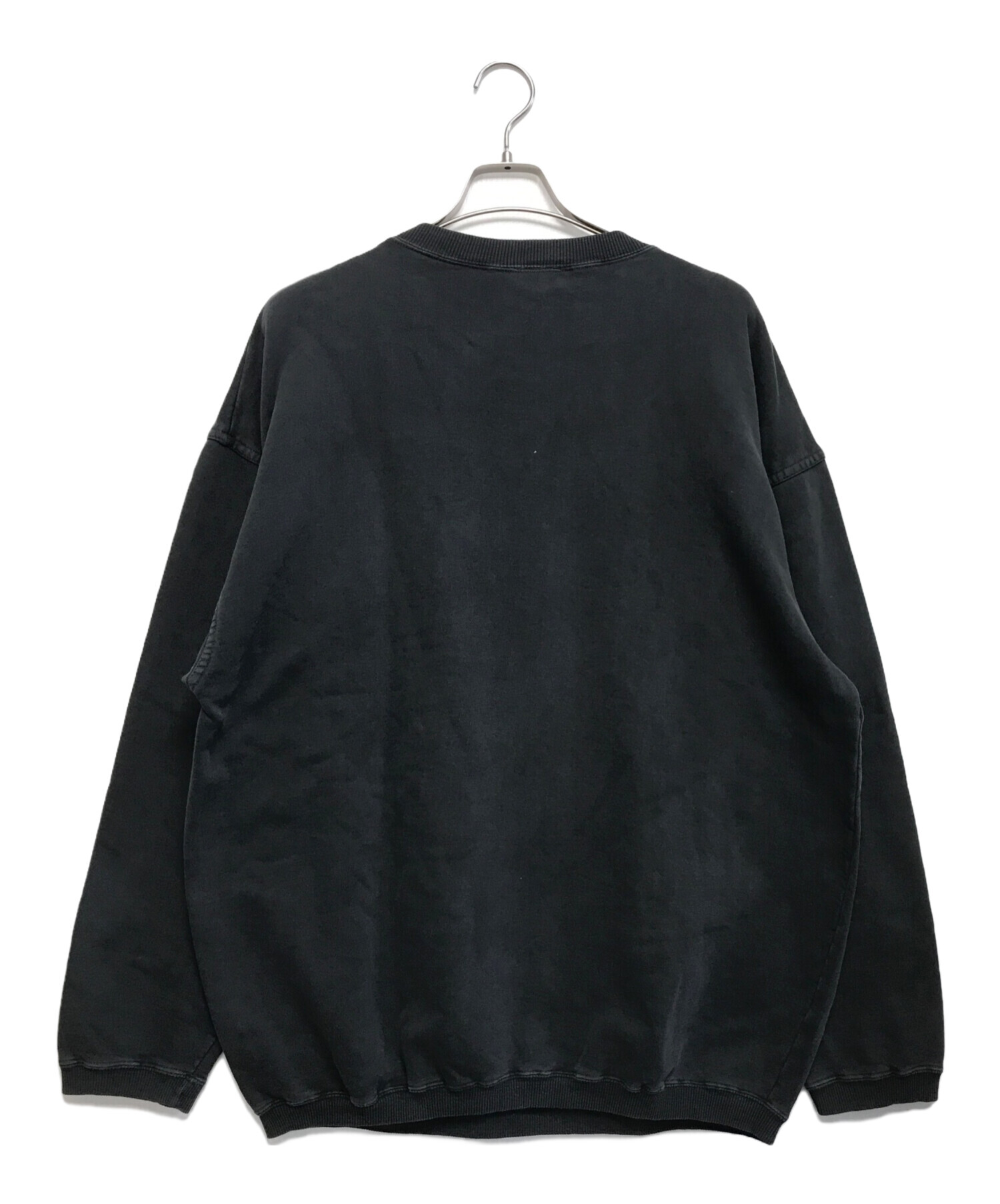 【入手困難】ステューシー ビッグ刺繍ロゴ スウェット ブラック 希少カラー 美品 中古・古着通販】stussy (ステューシー) 刺繍ロゴスウェット ブラック