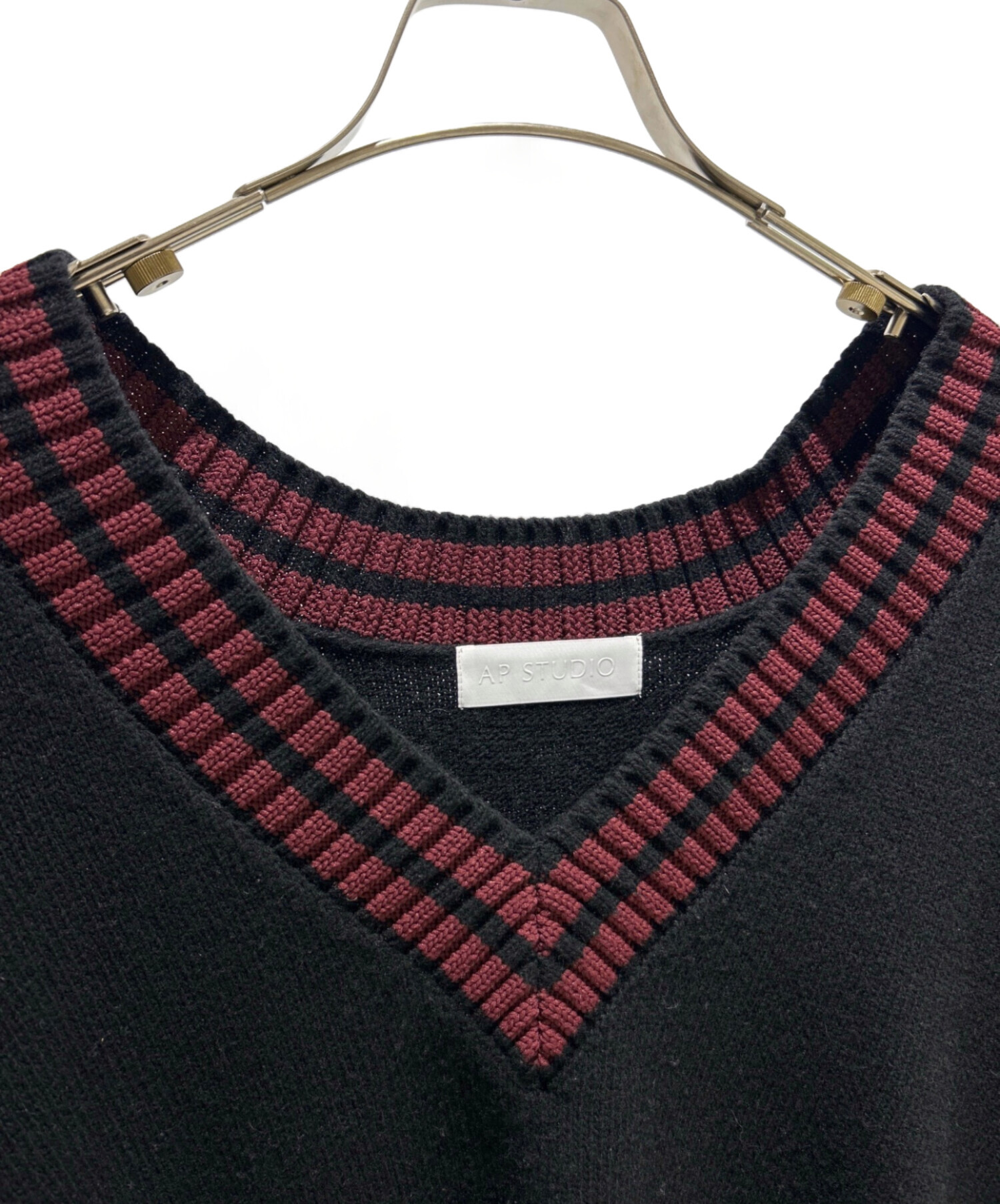 AP STUDIO ラインVネックオーバープルオーバー AP STUDIO（エーピーストゥディオ）の「ラインVネックオーバープル