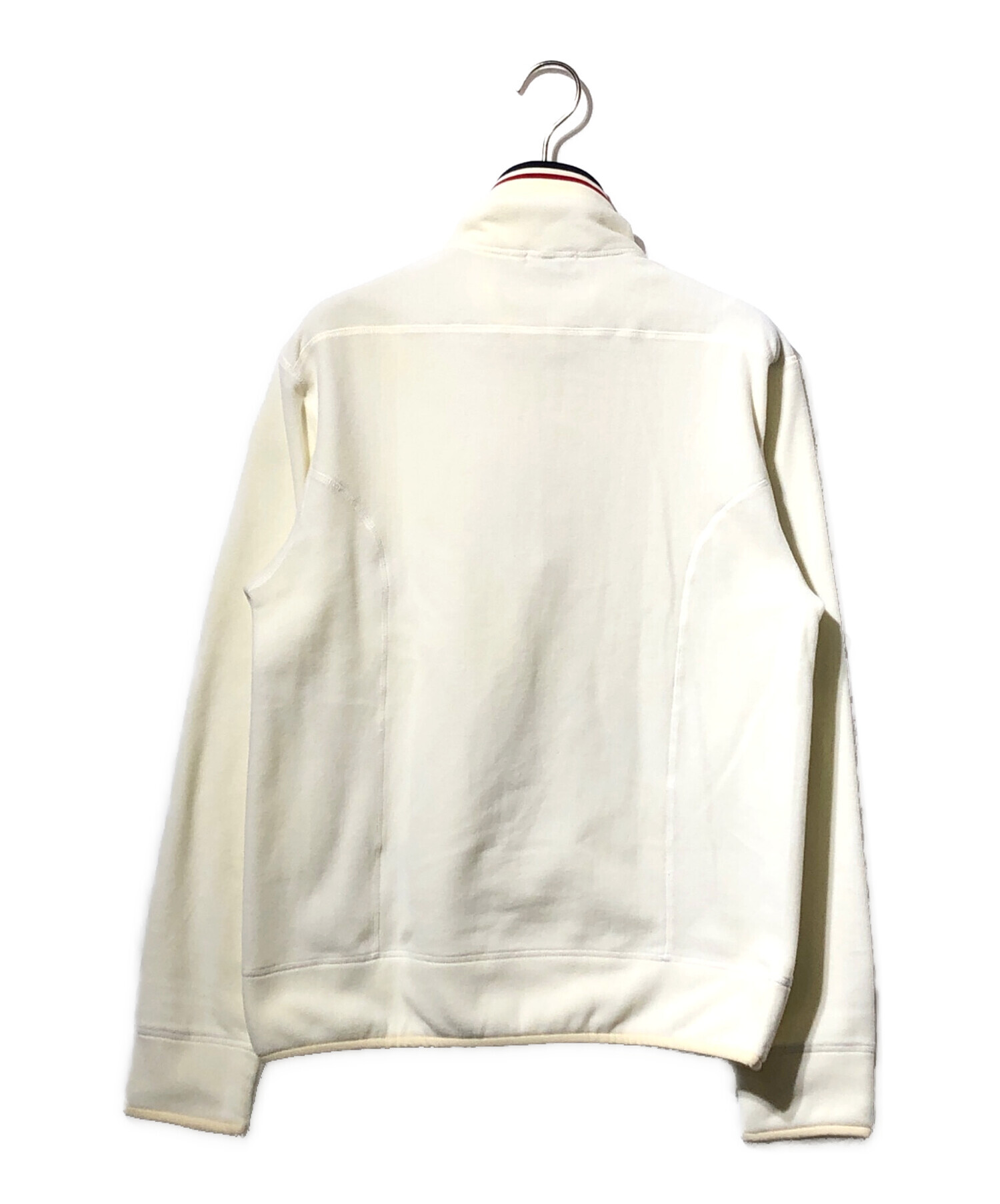 【新品未使用タグ付き】MONCLER ロゴパッチ パーカー　M　アイボリー色 新品未使用タグ付き☆MONCLER ダブルワッペンロゴ パーカー M