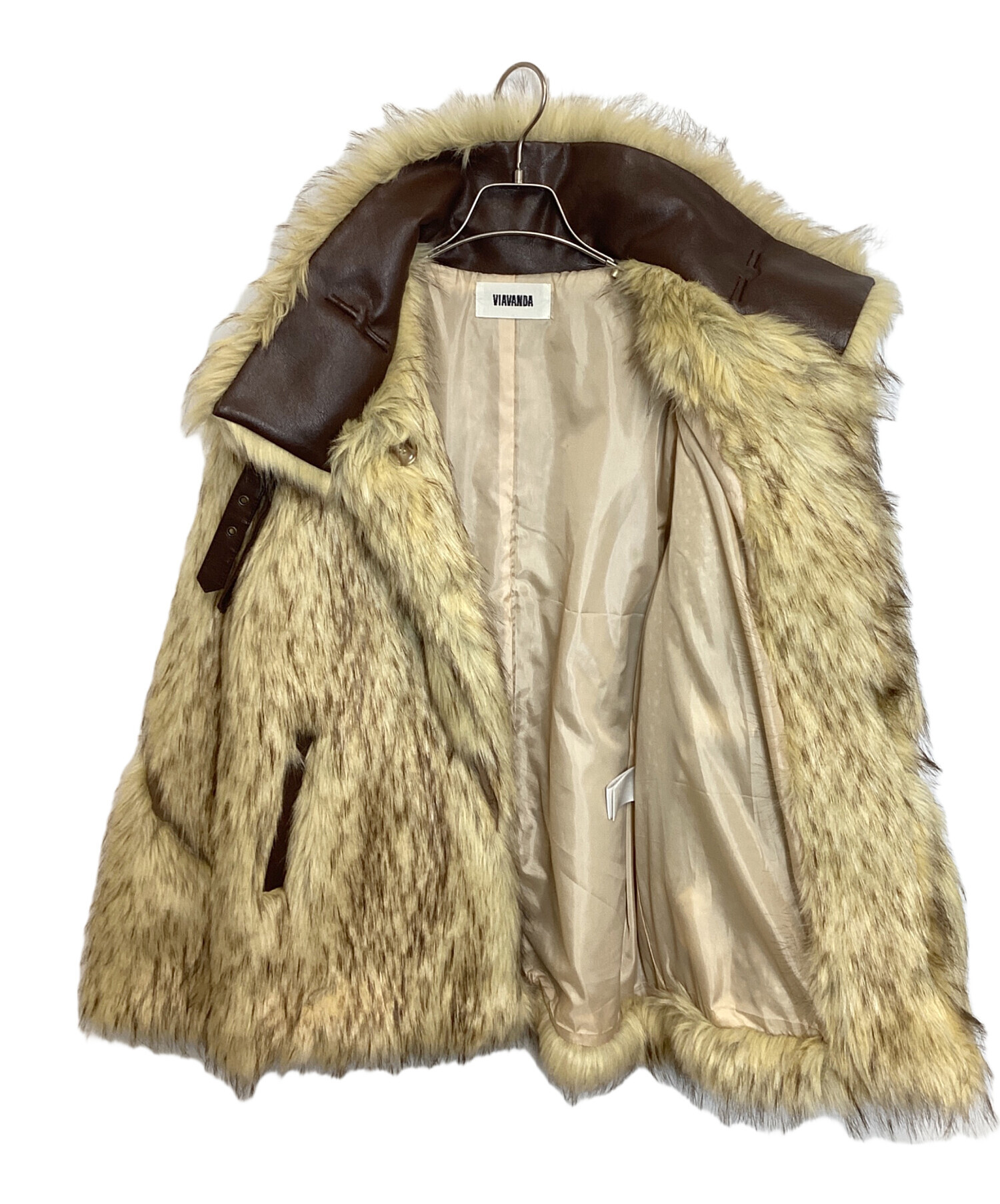 中古・古着通販】VIAVANDA (ヴィアヴァンダ) フェイクファーコート