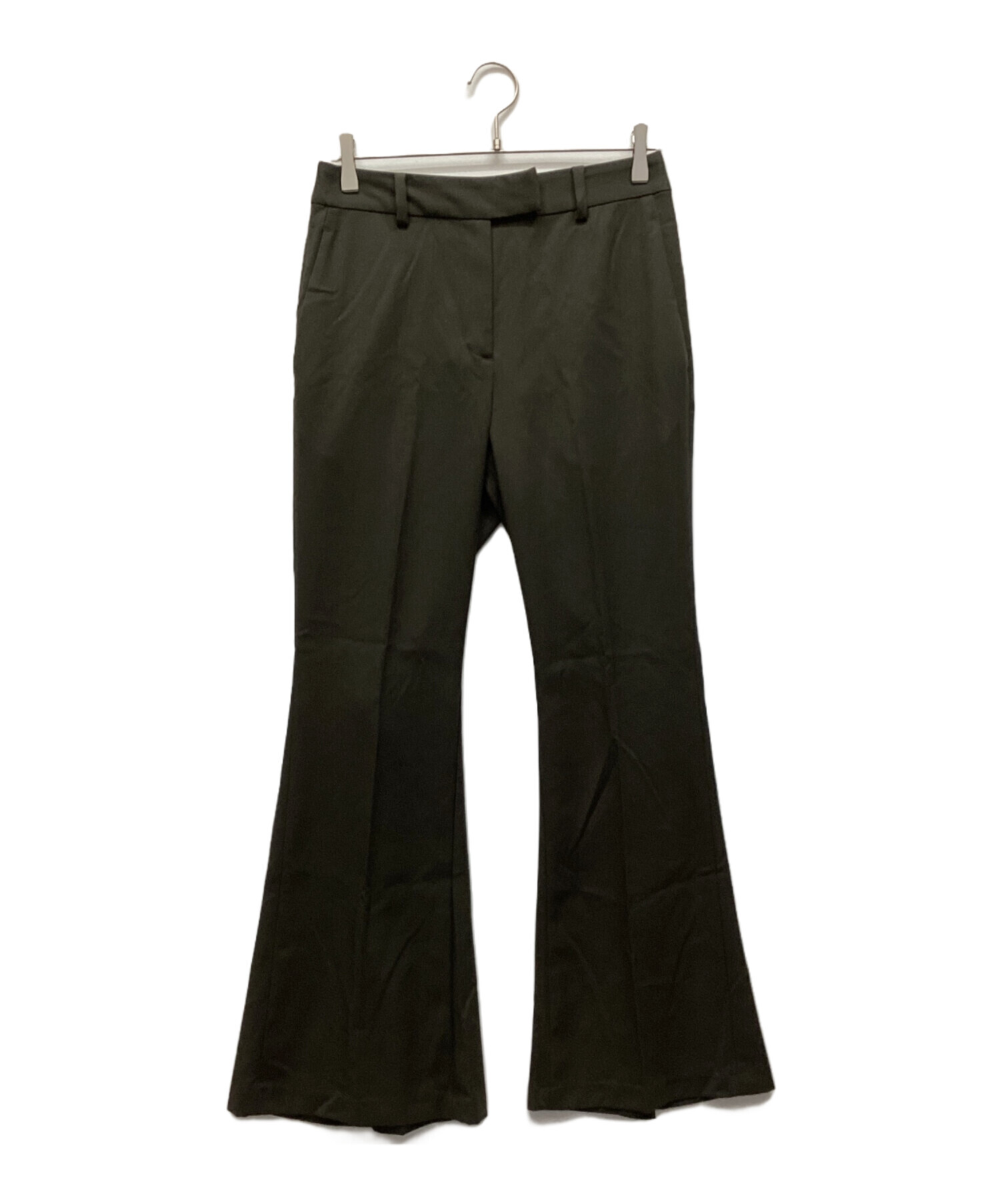 CLANE クラネ【未使用】BACK PLEATS FLARE PANTS 中古・古着通販】CLANE (クラネ) BACK PLEATS FLARE PANTS カーキ