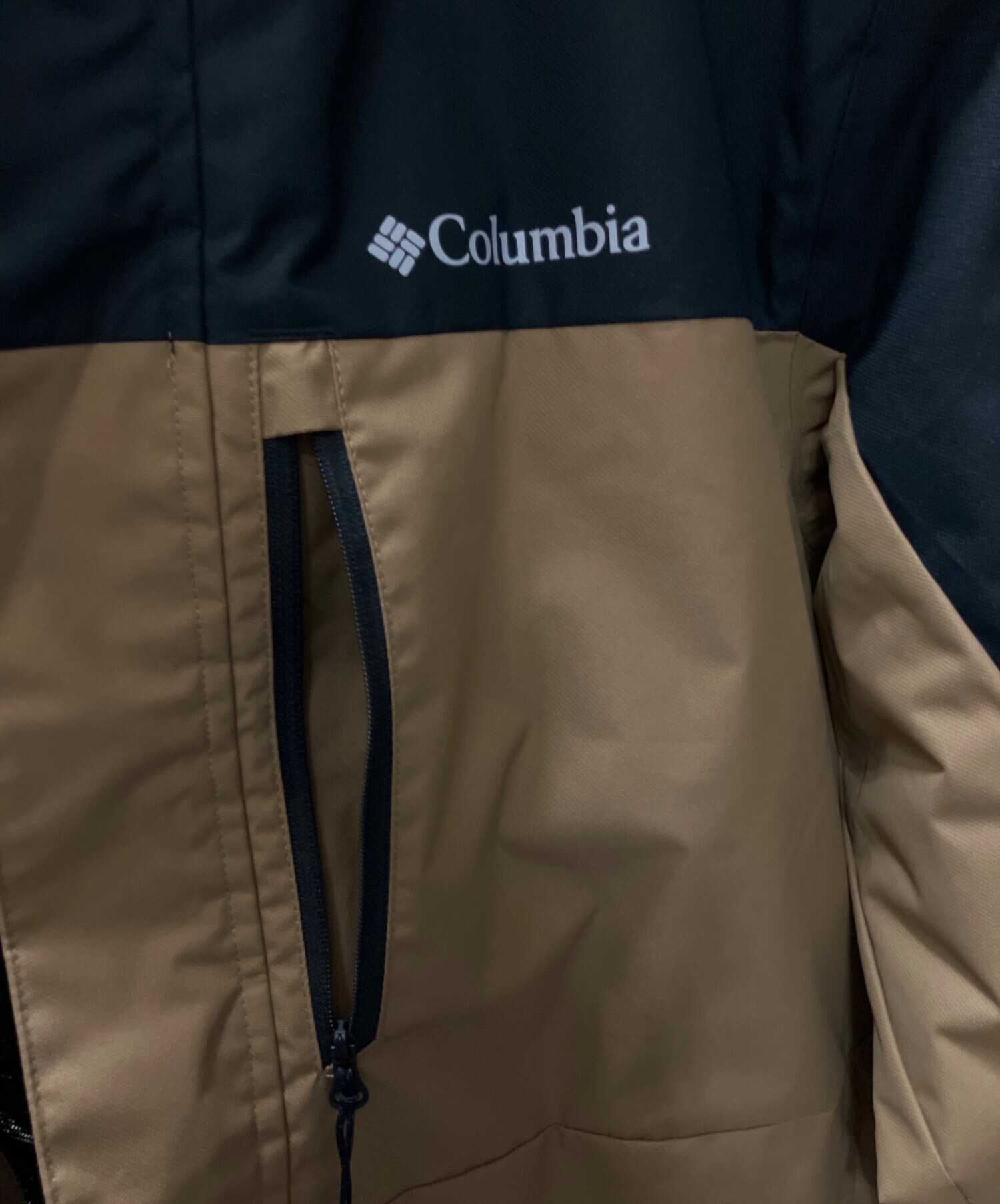 Columbia インシュレイティドジャケット　新品タグ付き Columbia/ ハイクバウンドIIインシュレーテッドジャケット /コロンビア