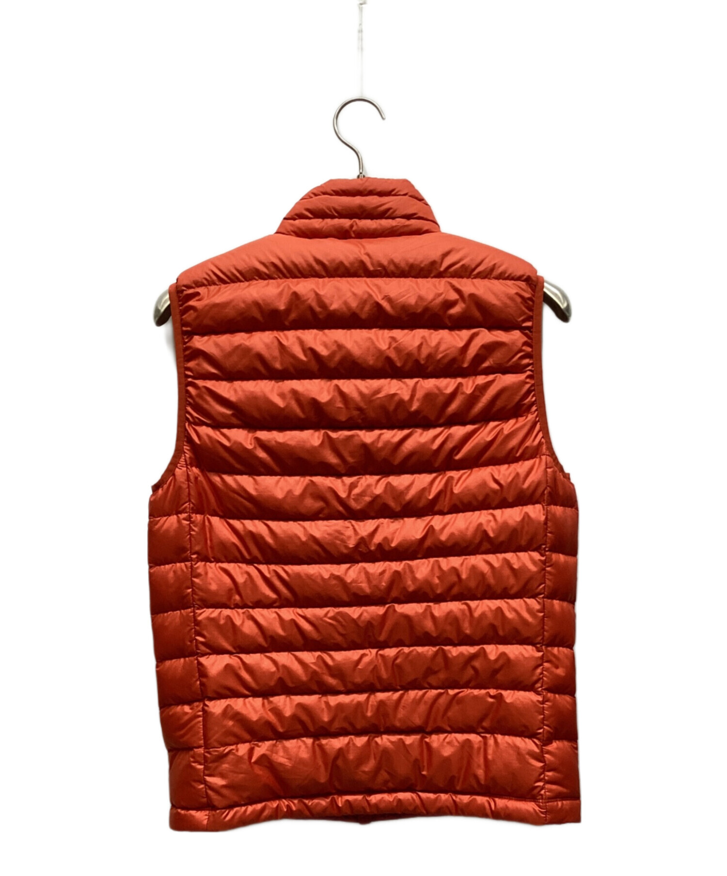 Patagonia ダウンセーター ベスト オレンジ Mサイズ 中古・古着通販】Patagonia (パタゴニア) ダウンベスト オレンジ