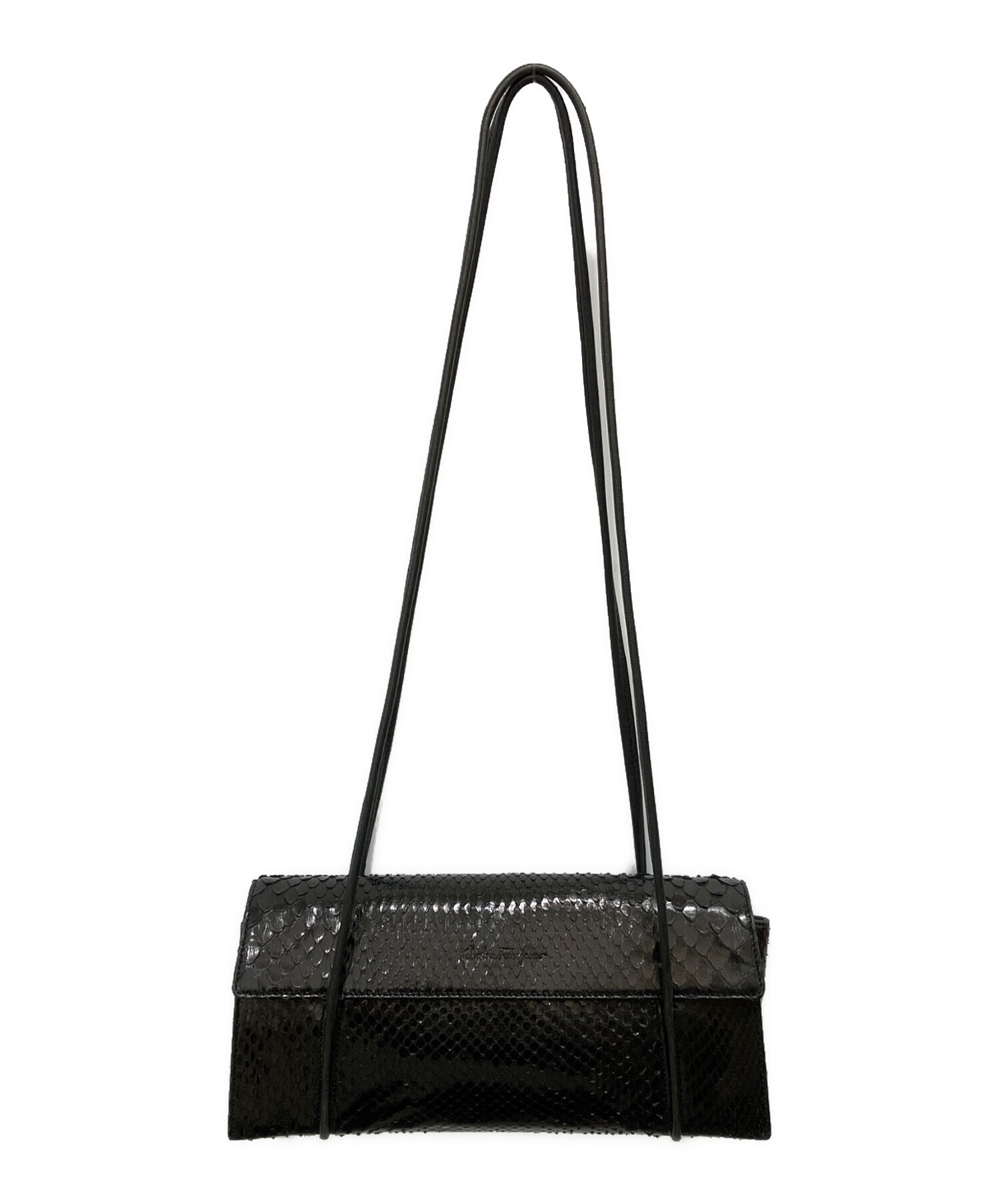 【美品】サルヴァトーレ フェラガモ ショルダーバッグ　バックル　y2k 黒 中古・古着通販】Salvatore Ferragamo (サルヴァトーレ フェラガモ