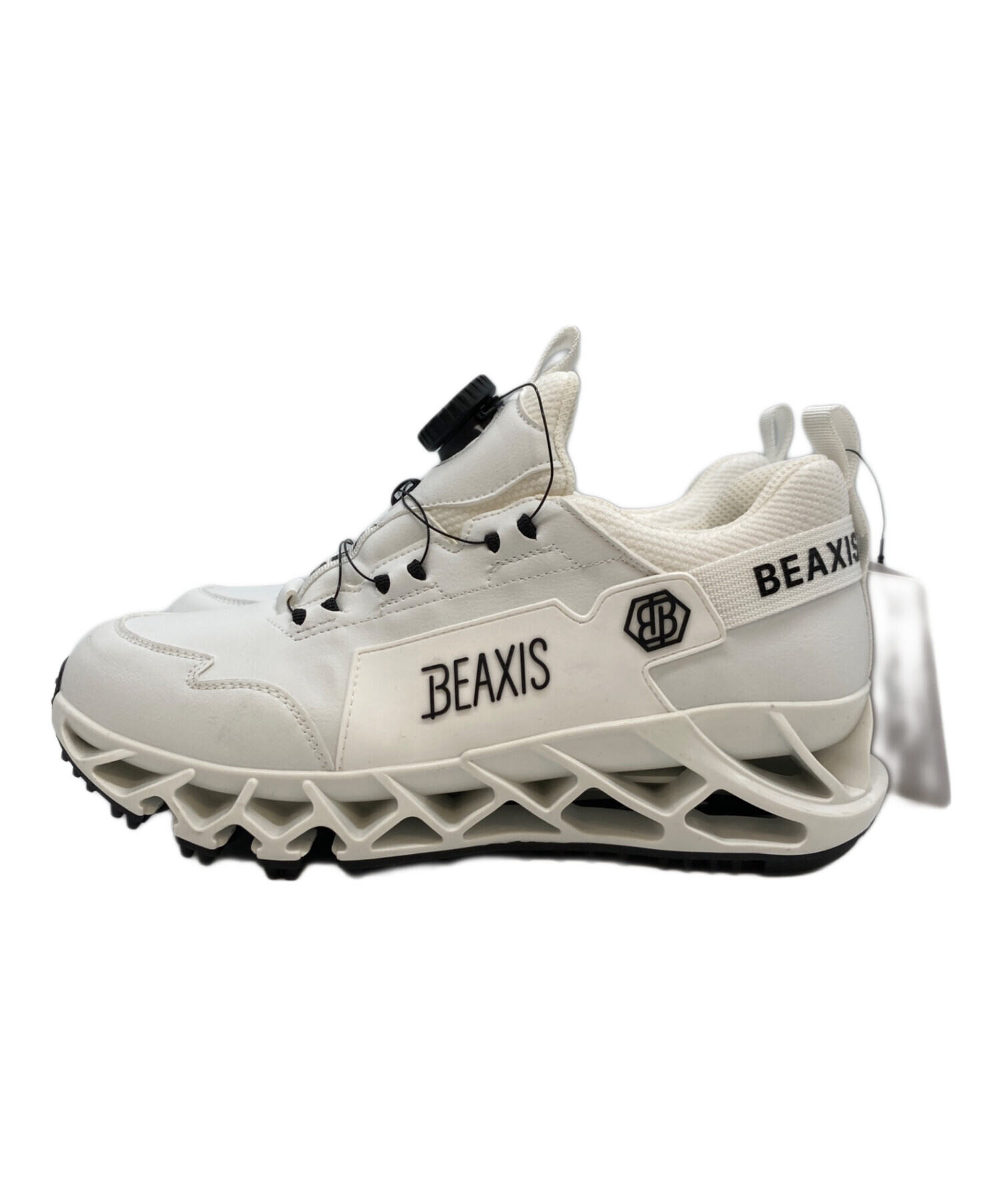 BEAXIS ホワイト スニーカー　23 ビーアクシス 中古・古着通販】BEAXIS (ビーアクシス) スニーカー ホワイト サイズ