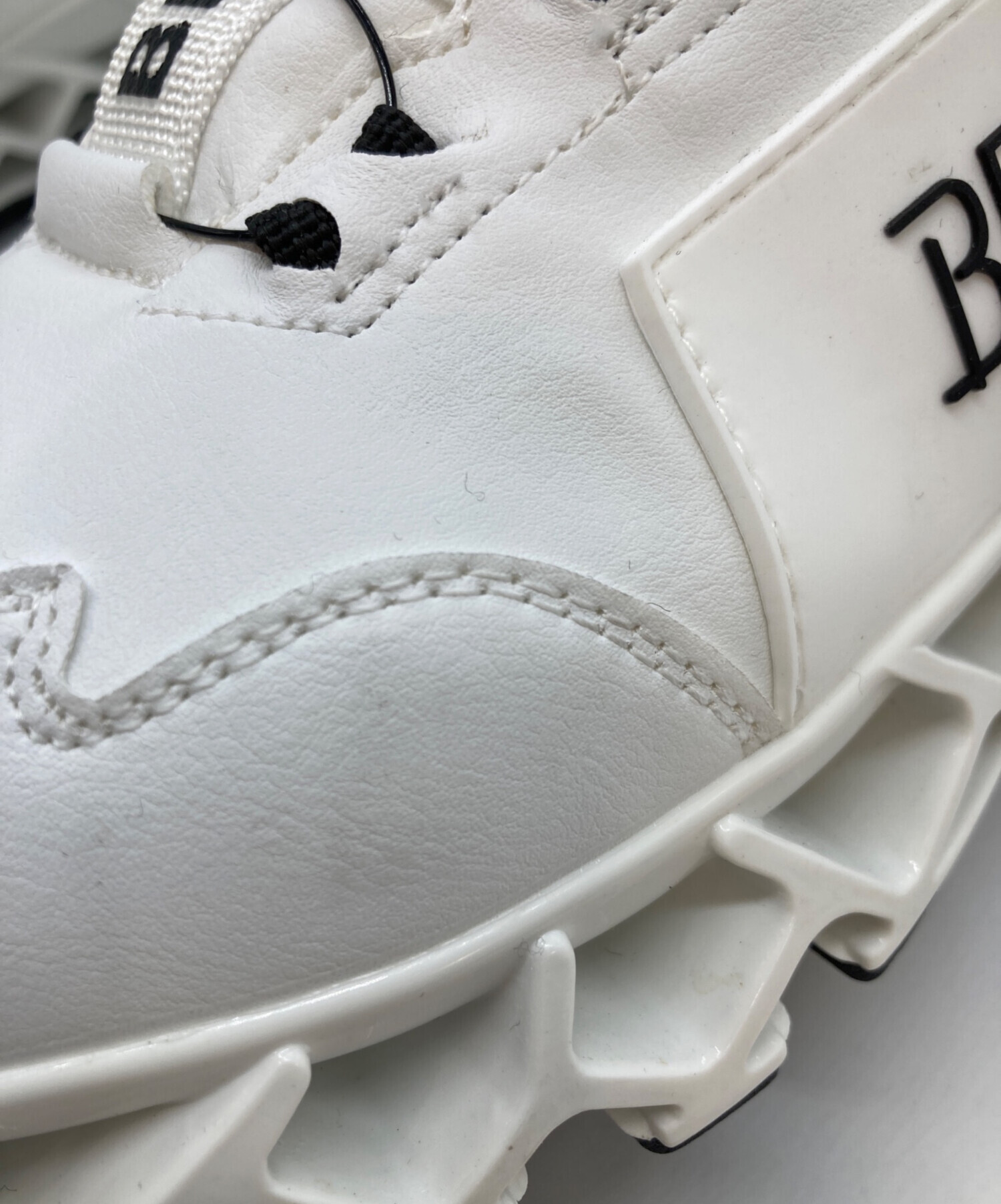 中古・古着通販】BEAXIS (ビーアクシス) スニーカー ホワイト サイズ