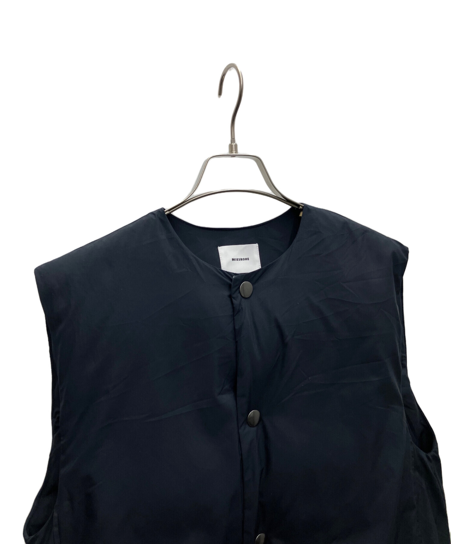 MIESROHE ネイビー ダウンベスト 中古・古着通販】MIESROHE (ミースロエ) ミディダウンベスト ネイビー