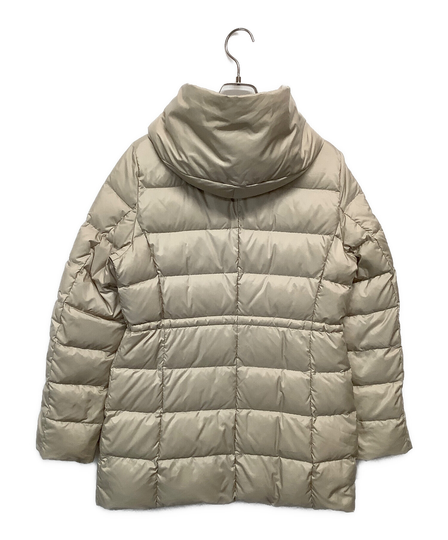 中古・古着通販】23区 (ニジュウサンク) シレータフタ ミドル丈 ダウン 