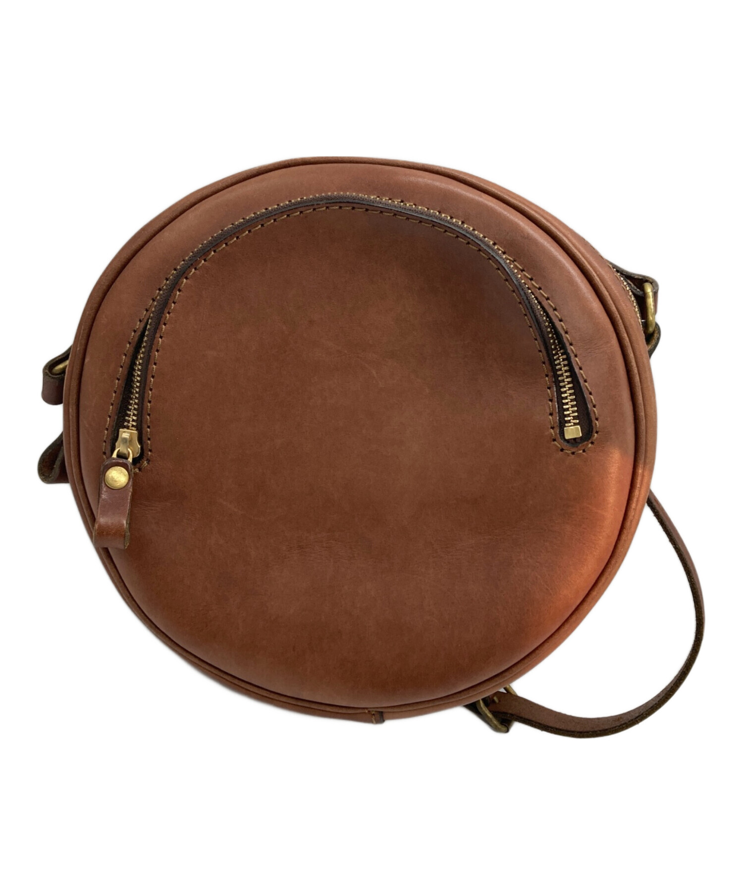 HERZ まんまるポシェット　ショルダーバッグ　ヘルツ 大阪店スタッフ：西村愛用「まんまるショルダーポシェット」｜革鞄・革