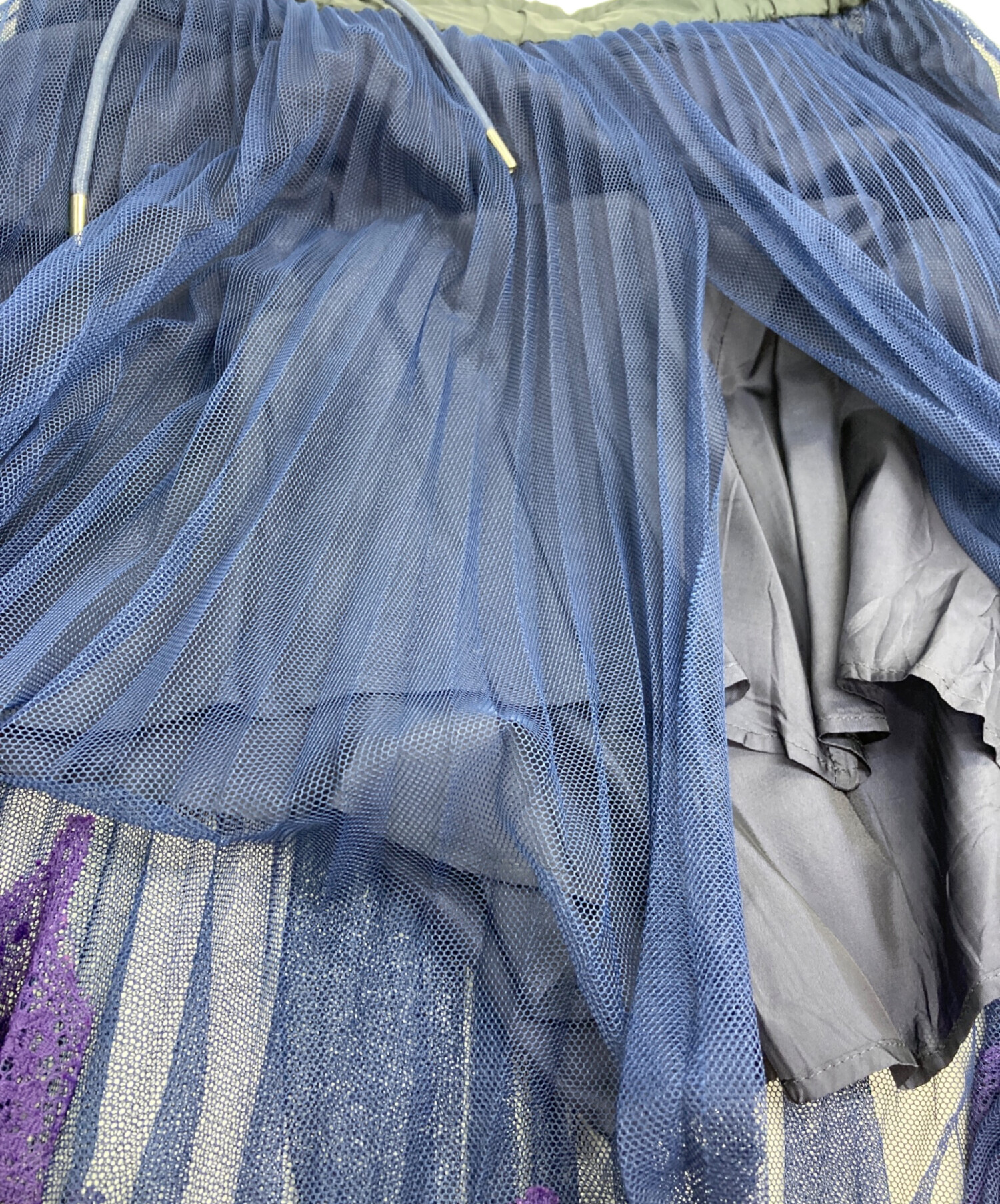 sacai サイズ 1 ネイビー トップス 背面 プリーツ＆レース sacai - 【クリアランスSALE】美品 サカイ 15-02354 プリーツ