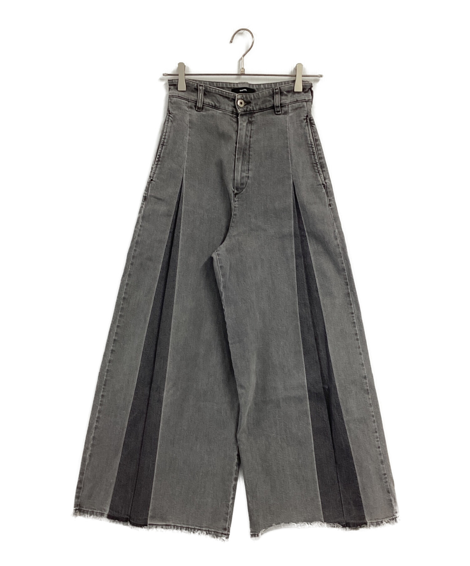 LeLe（引っ越しセール中) 中古・古着通販】DIESEL (ディーゼル) カットオフワイドデニムパンツ