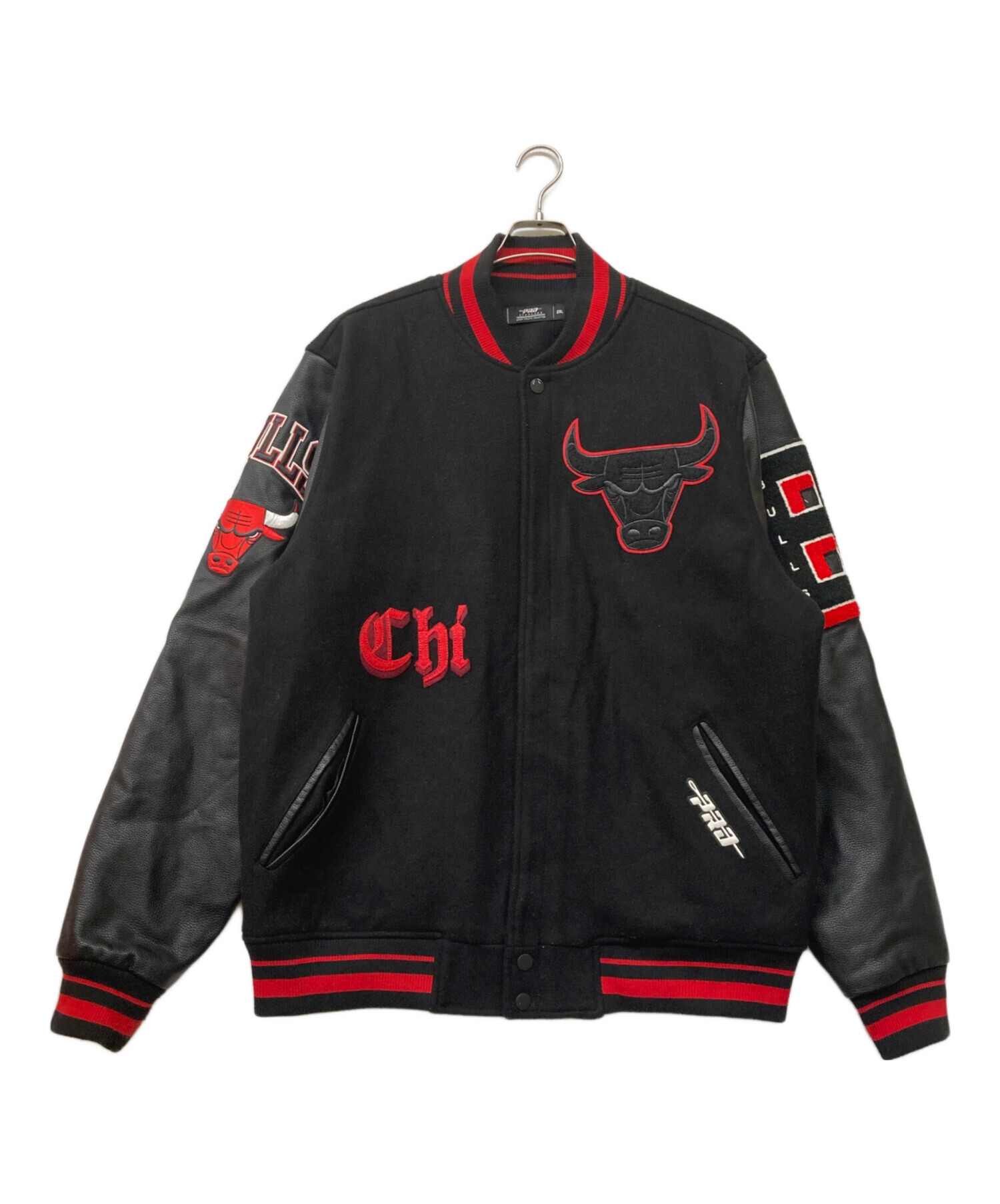 CHICAGO BULLS スタジャン ブラック 新品未使用タグ付き 中古・古着通販】PRO STANDARD (プロスタンダード) CHICAGO BULLS 袖