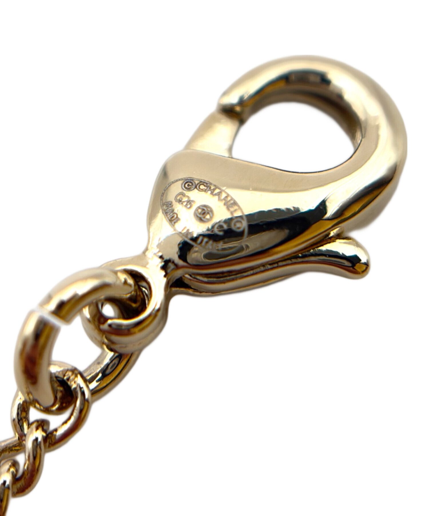中古・古着通販】CHANEL (シャネル) Bambi-motif CC logo necklace