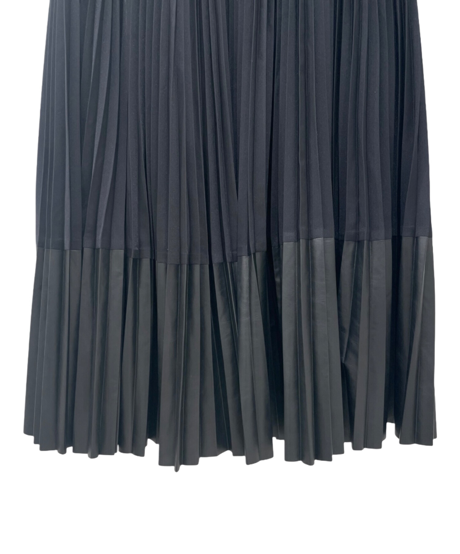 中古・古着通販】HYKE (ハイク) TAFFETA×FAUX LEATHER PLEATED SKIRT