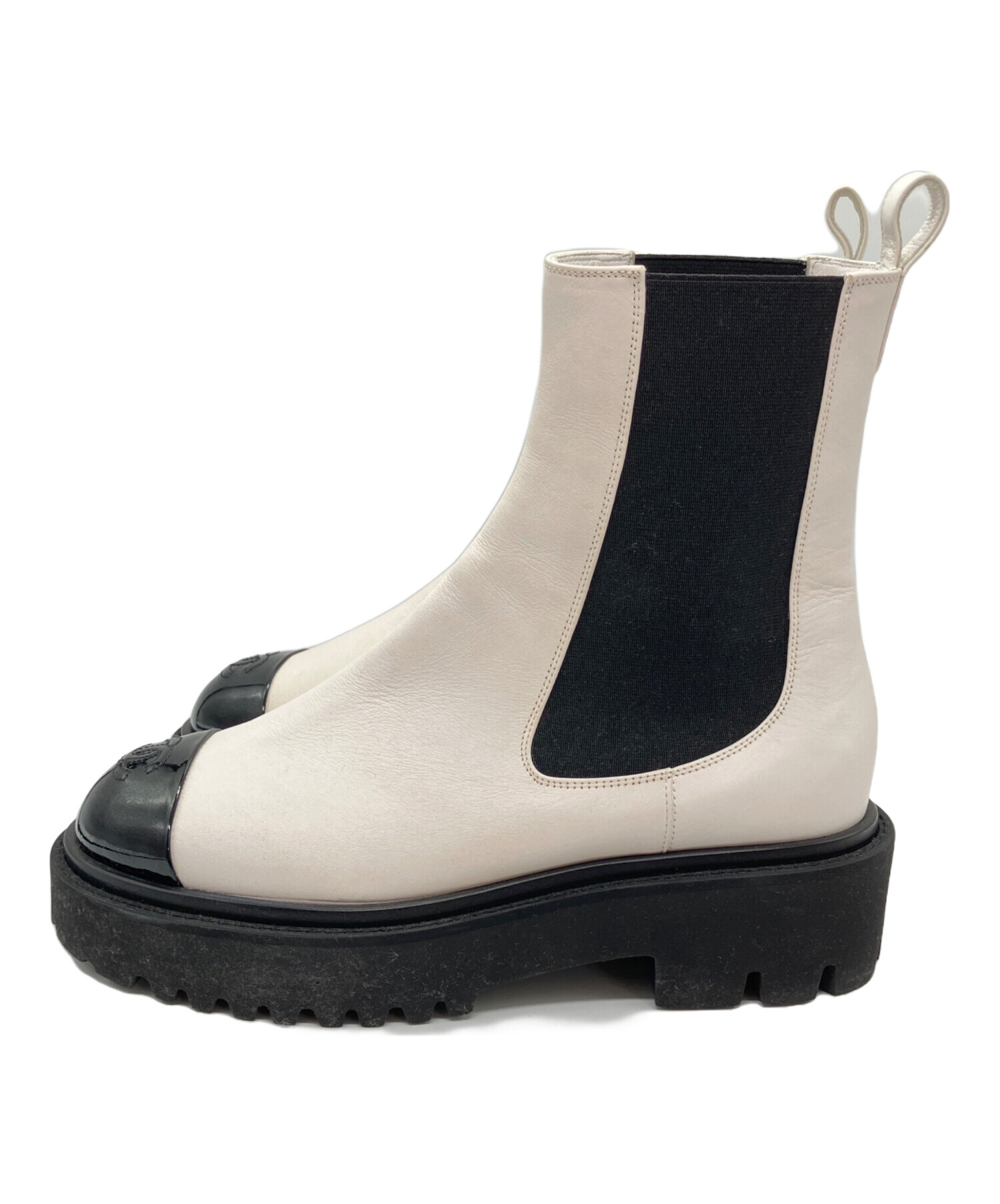 CHANEL☆ホワイト　サイドゴアブーツ　サイズ41 中古・古着通販】CHANEL (シャネル) チェルシーブーツ ホワイト