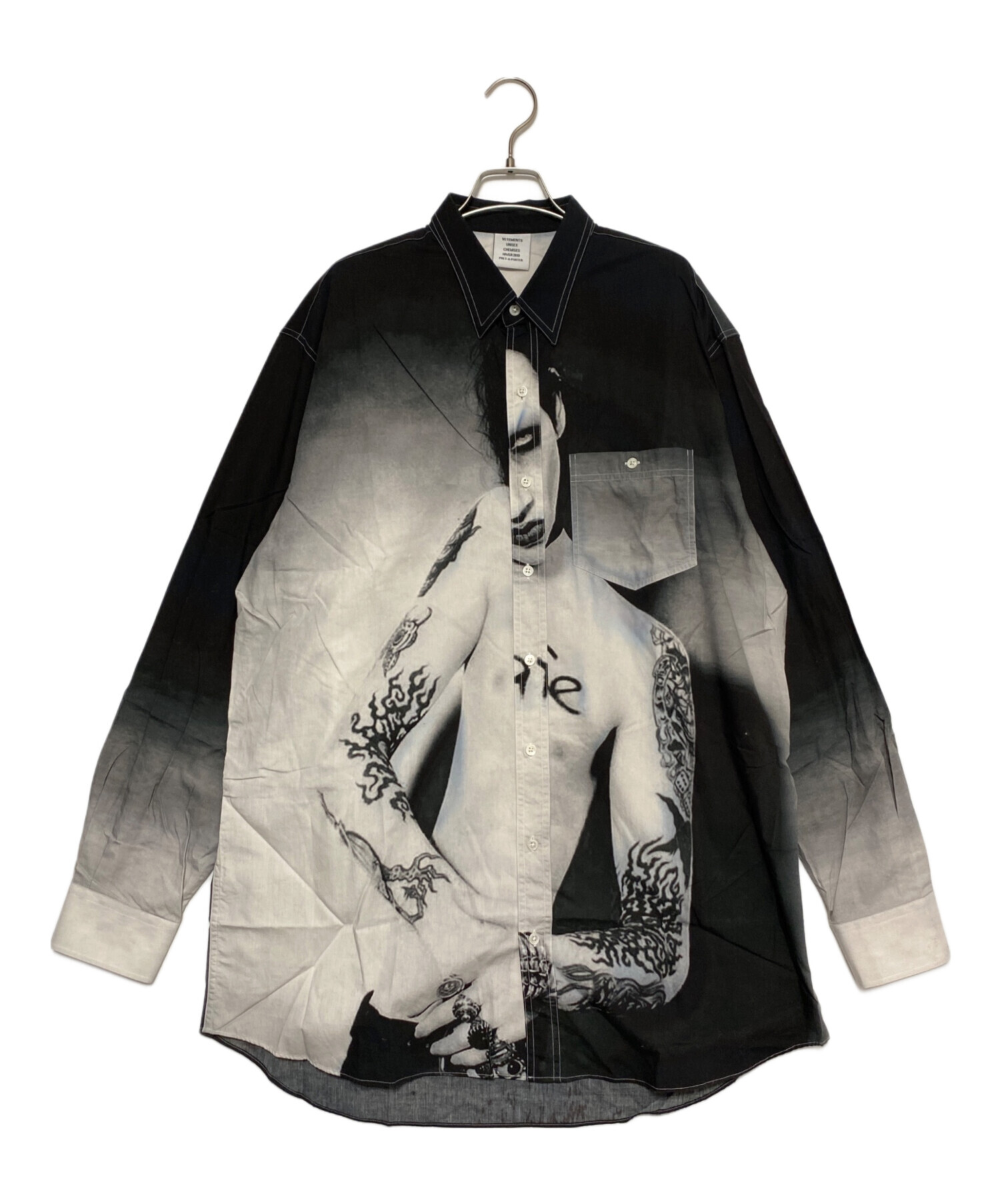 中古・古着通販】VETEMENTS (ヴェトモン) Marilyn Manson プリント 中古・古着通販】VETEMENTS (ヴェトモン) Marilyn Manson プリント