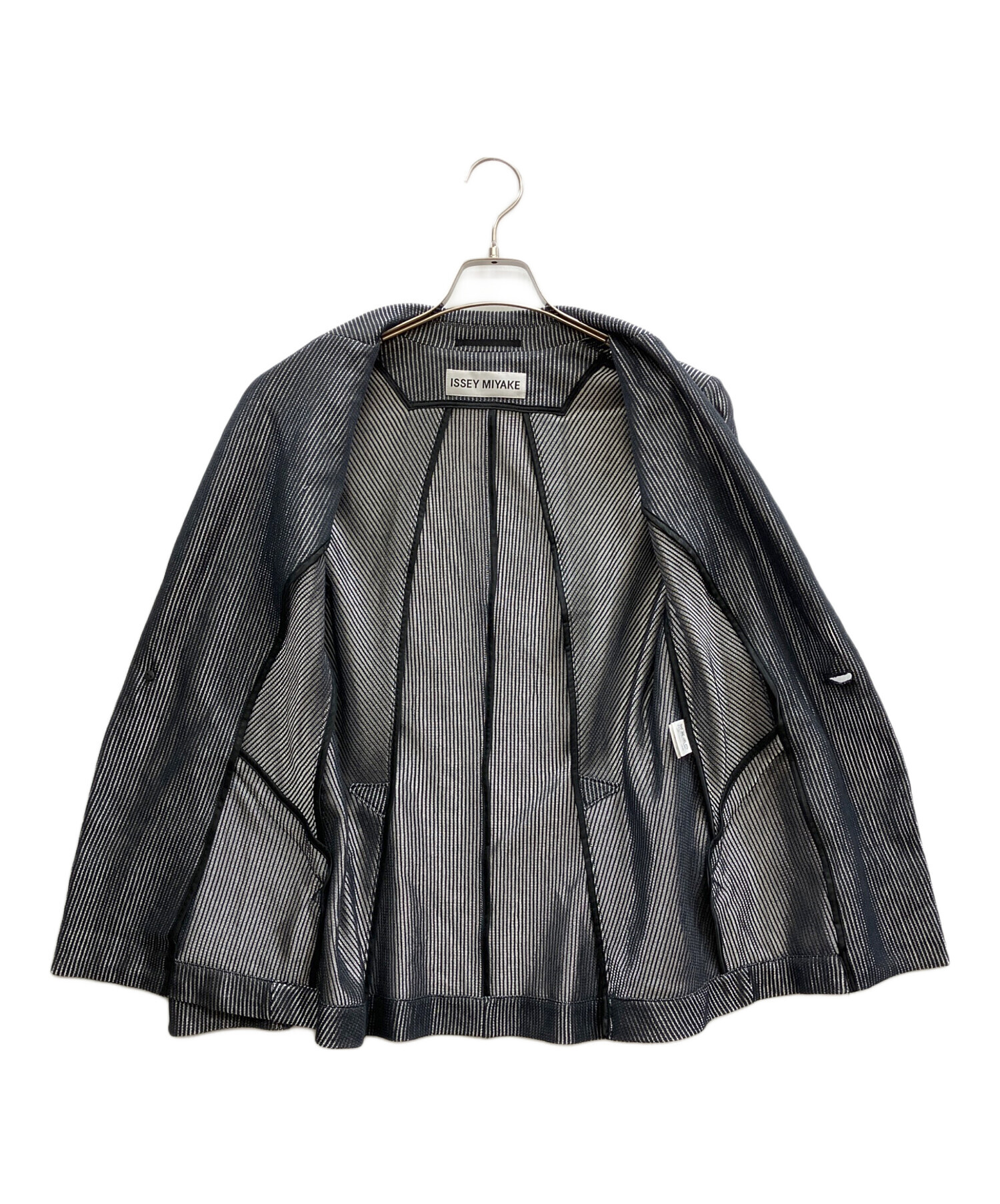 中古・古着通販】ISSEY MIYAKE (イッセイミヤケ) ストライプテーラード
