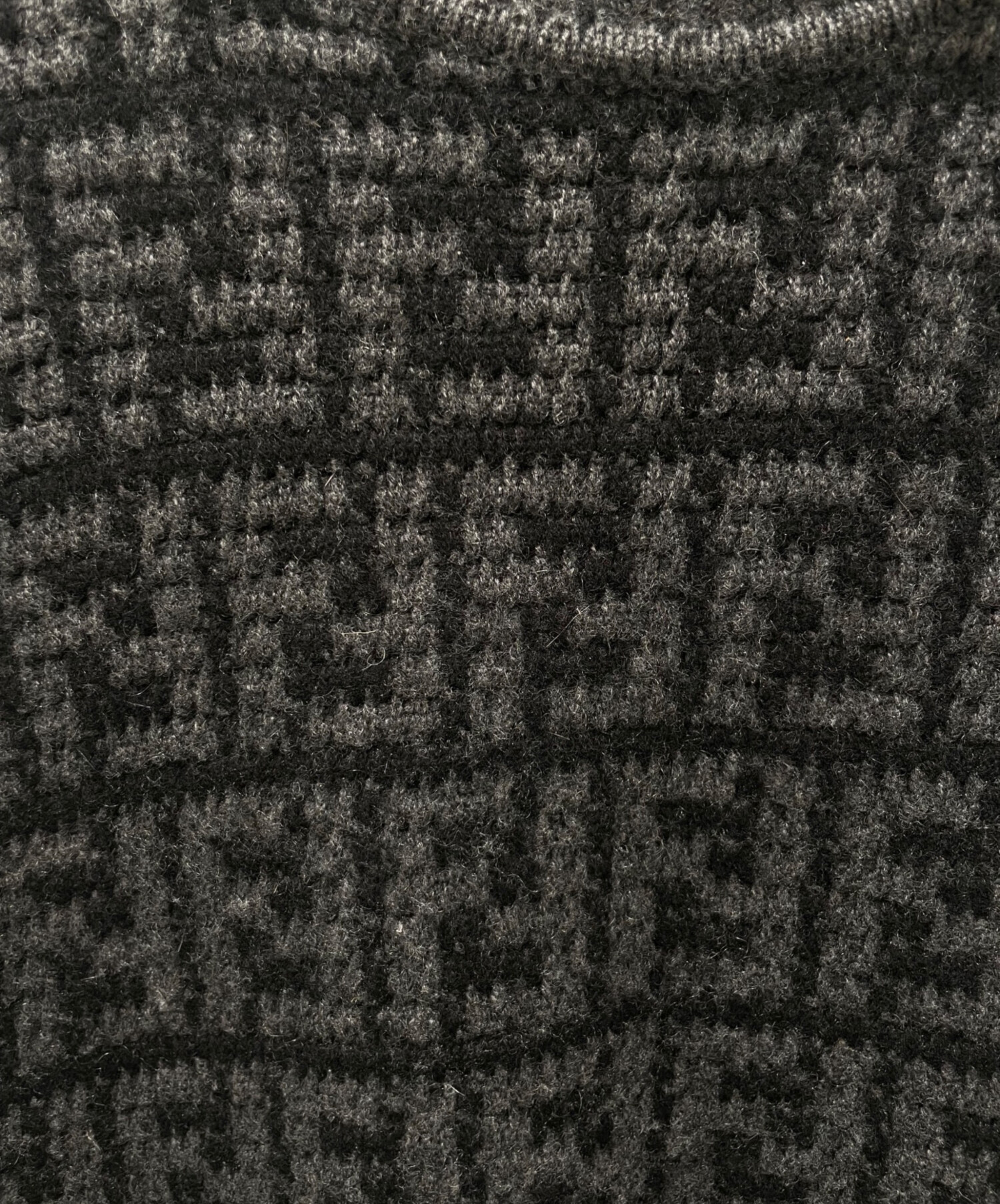 中古・古着通販】FENDI (フェンディ) FFロゴ ズッカ柄 カシミヤ 長袖