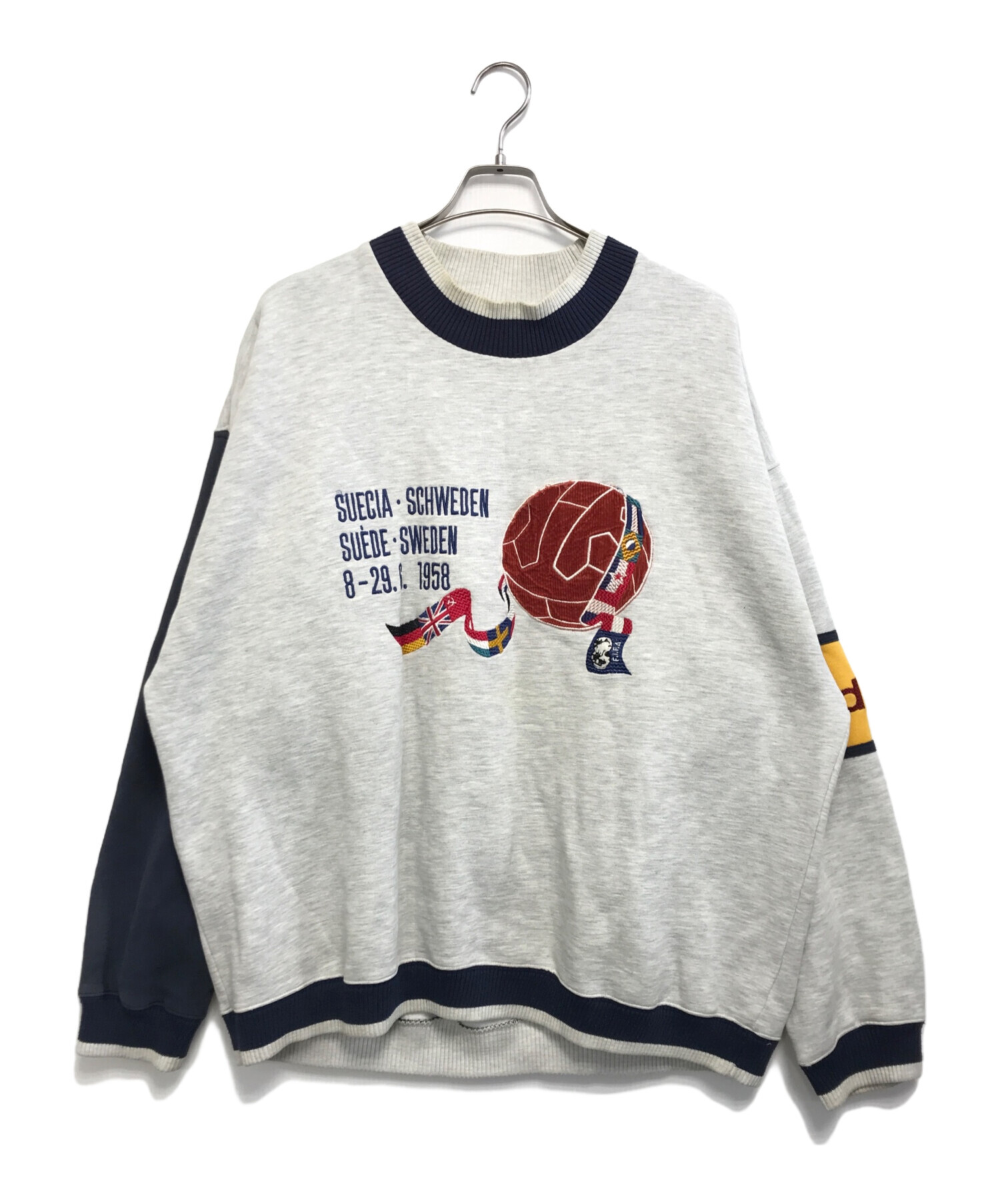 希少 カナダ製 adidas 80s デカロゴ ビッグロゴ スウェット 古着 カナダ製 adidas スウェット|希少なトレフォイル - 古着屋