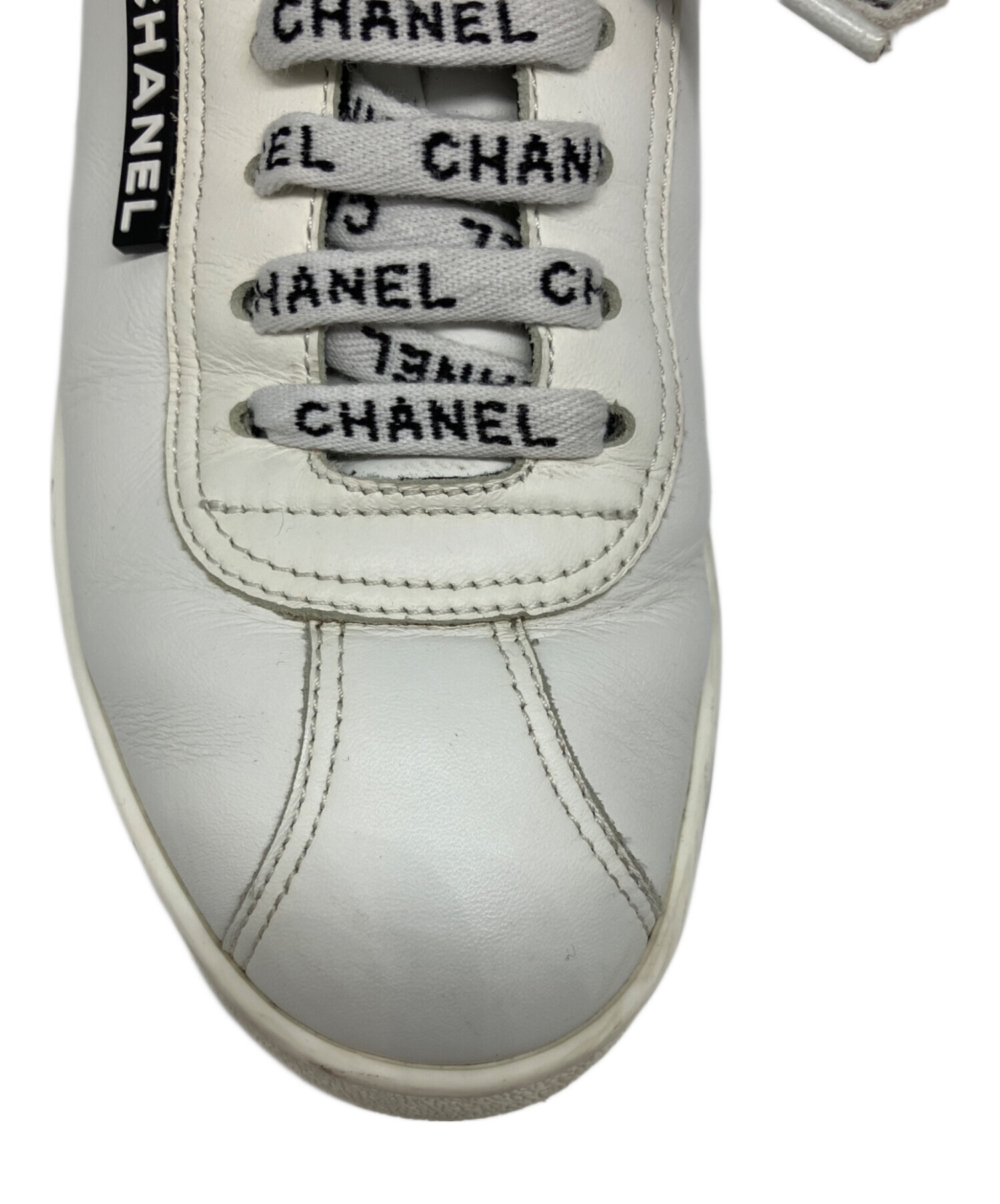 中古・古着通販】CHANEL (シャネル) レザースニーカー ホワイト