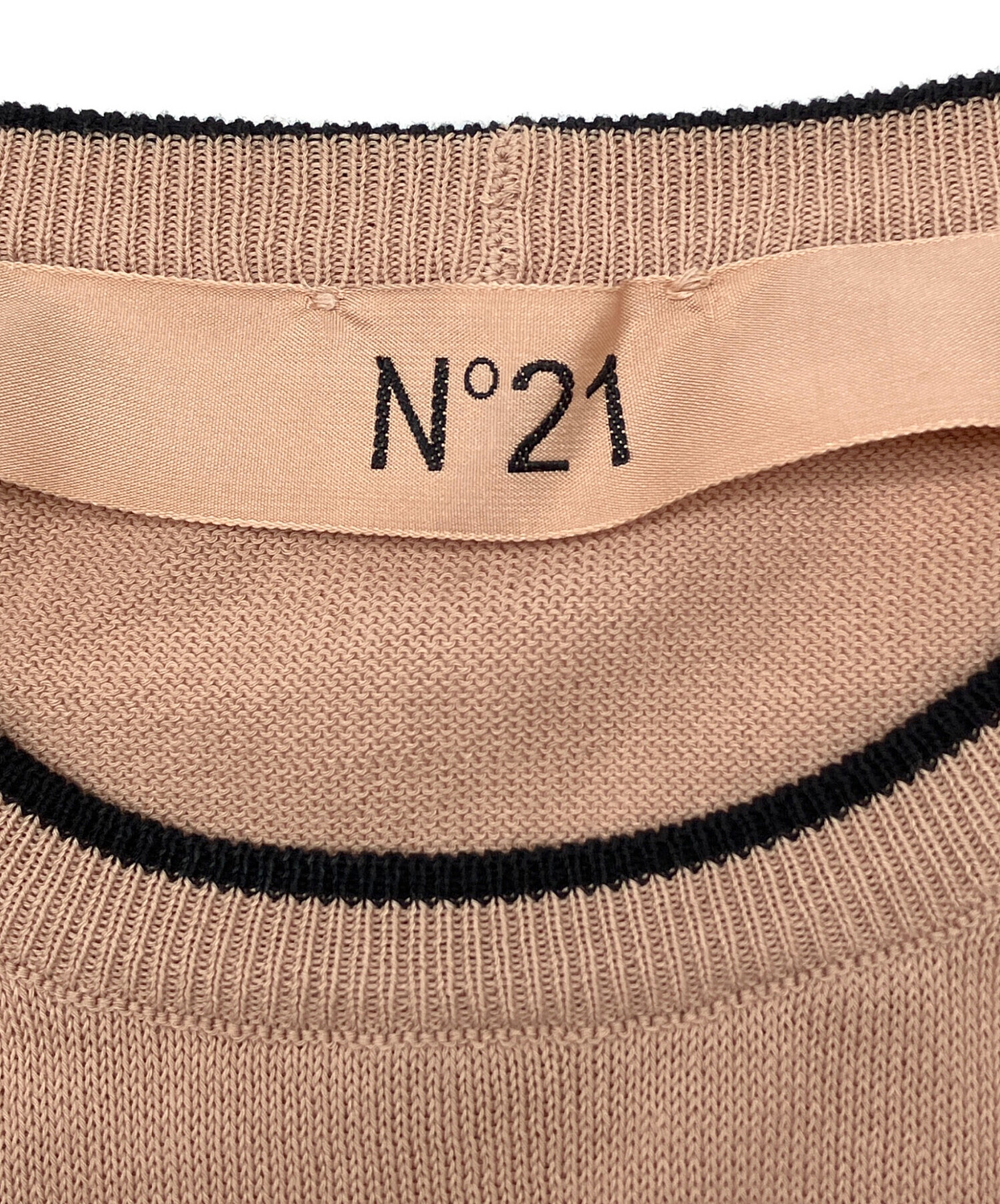 中古・古着通販】N°21 (ヌメロヴェントゥーノ) 半袖ニット ブラウン 中古・古着通販】N°21 (ヌメロヴェントゥーノ) 半袖ニット ブラウン