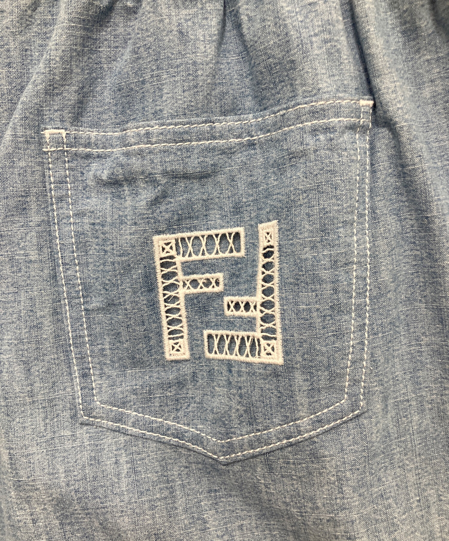 未使用タグ付き☆21年モデル☆FENDI シルク100% ショートパンツ 40
