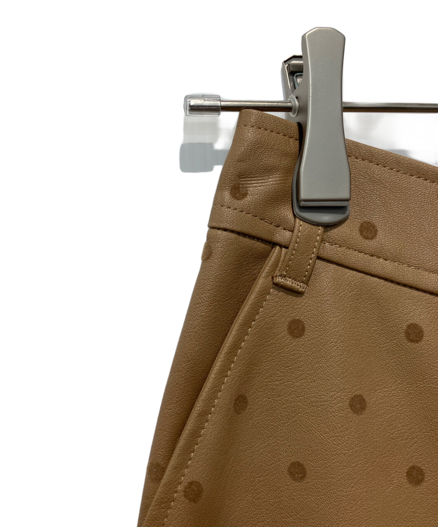 中古・古着通販】Ameri (アメリ) DOT FLOCKY LEATHER SKIRT ベージュ