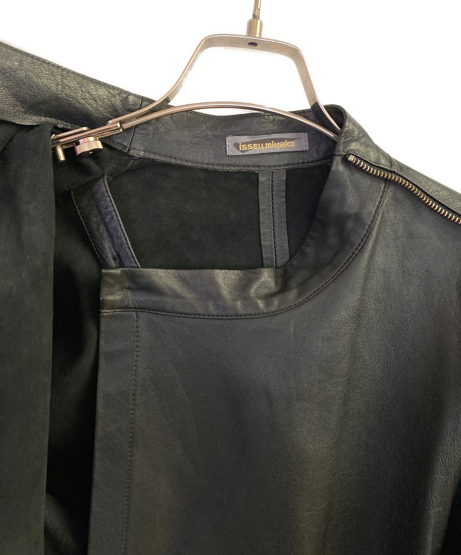 送料込み！ISSEY MIYAKE 90s ゴートレザージャケット サイズM 中古・古着通販】ISSEY MIYAKE (イッセイミヤケ) レザージャケット