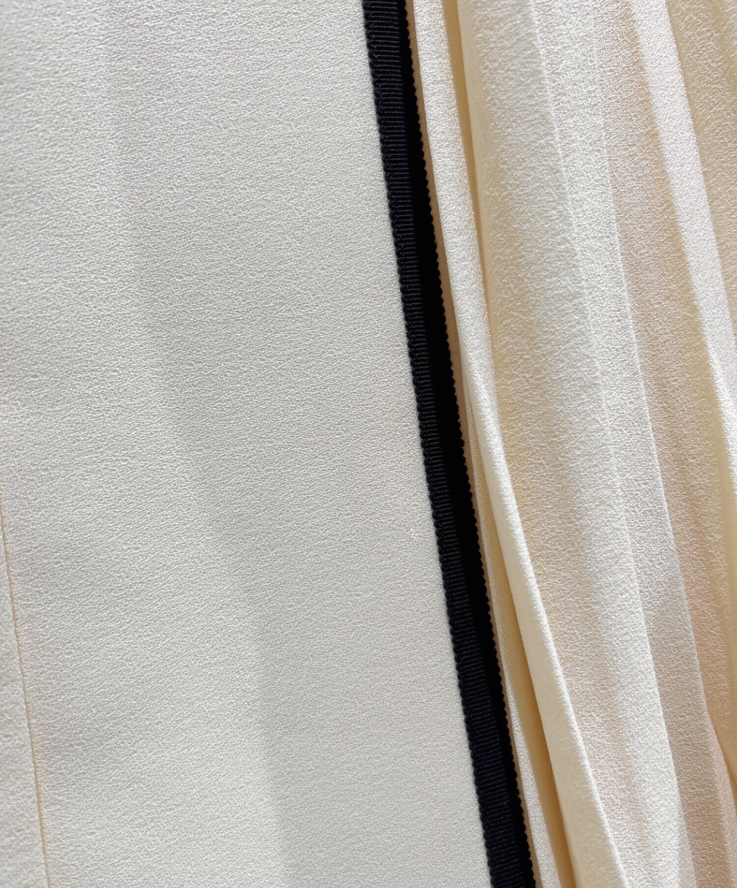 中古・古着通販】GUCCI (グッチ) Pleated Skirt Ladybug Long Ivory