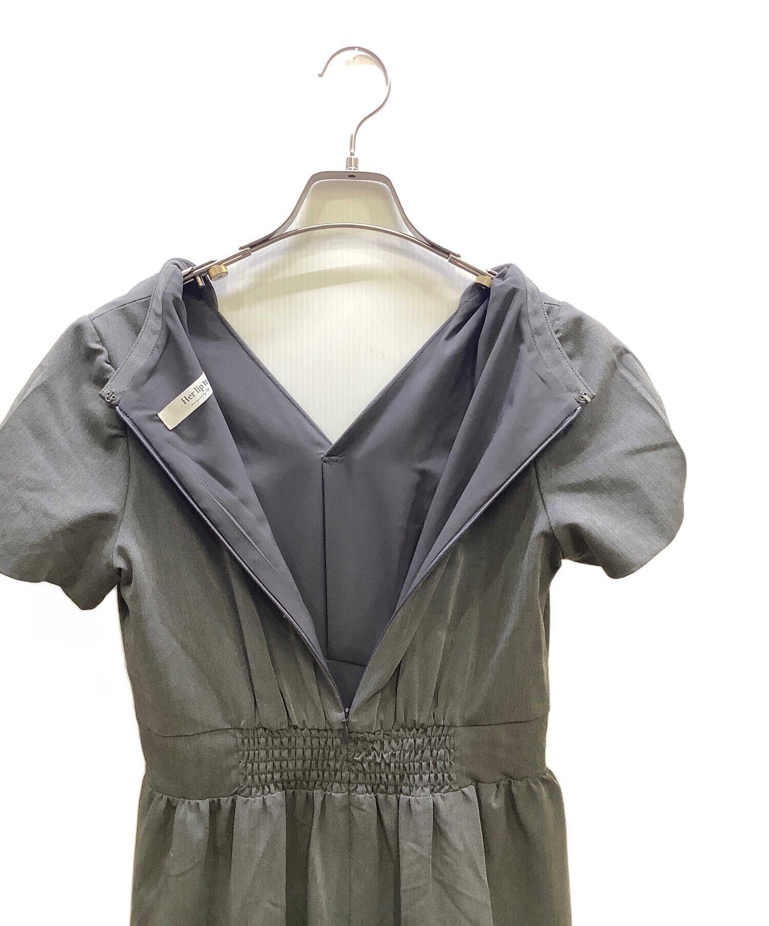 ハーリップトゥ Tucked Gathered Shirt Dress シャツ 中古・古着通販】Her lip to (ハーリップトゥ) Tucked Gathered Shirt