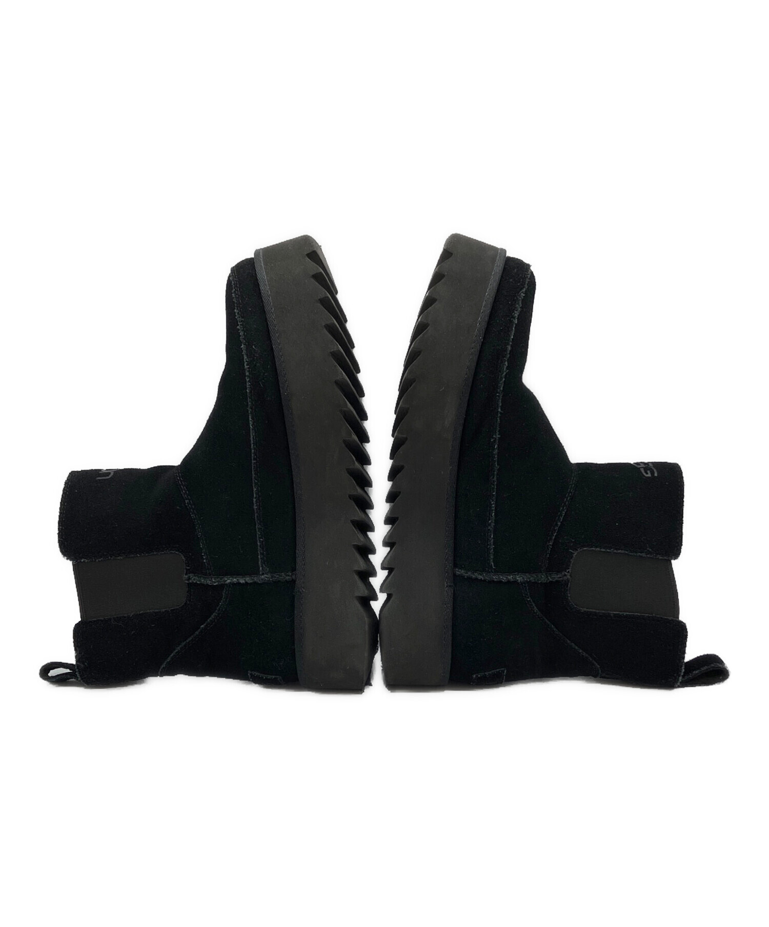 【UGG】HOLZER チェルシー ブーツ 黒/送料込 最終値下げ 中古・古着通販】UGG (アグ) チェルシーブーツ ブラック サイズ:SIZE