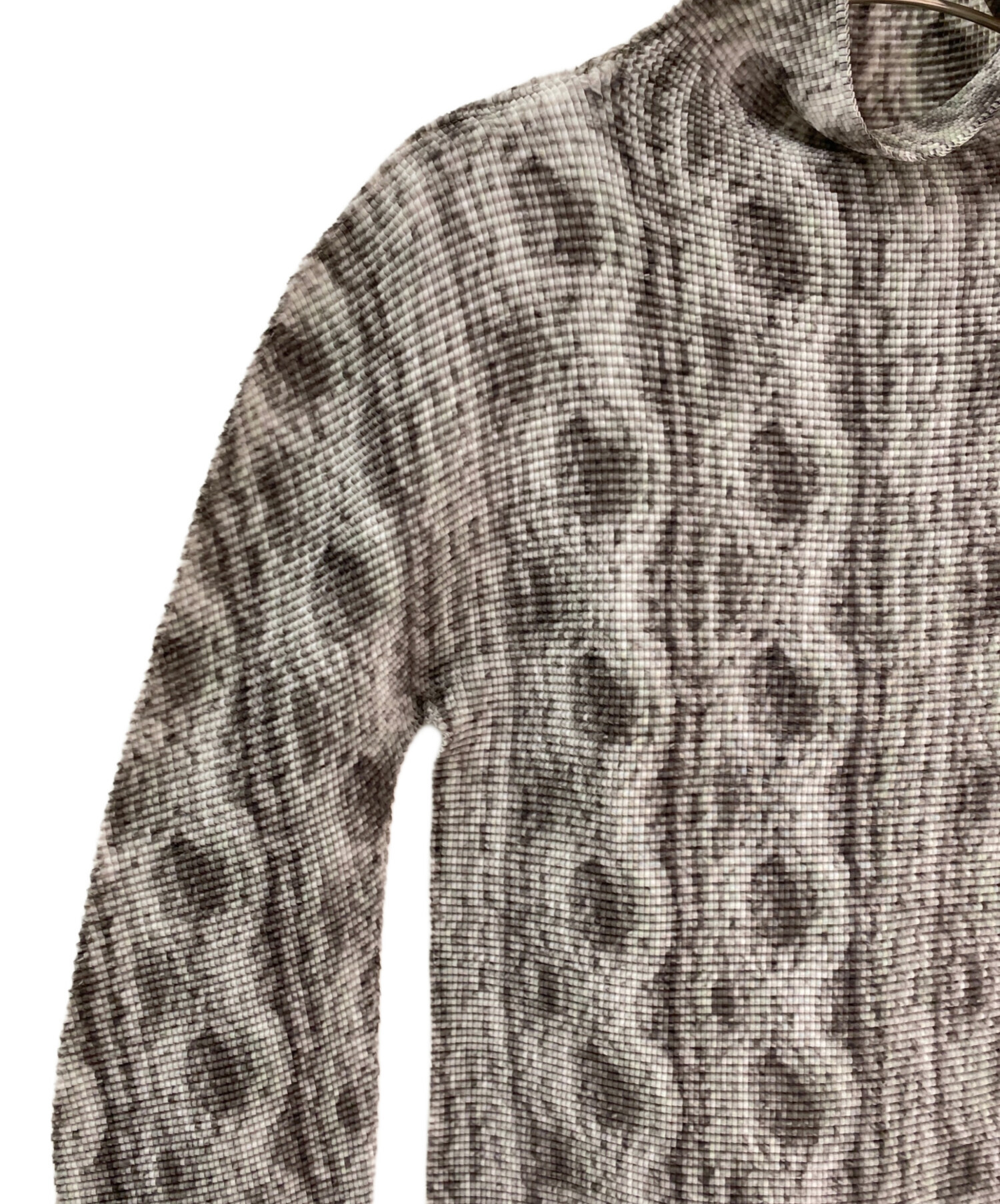 ミー　イッセイミヤケ 完売品 プリーツカットソー グレージュMI14KJ923 中古・古着通販】me ISSEY MIYAKE (ミーイッセイ ミヤケ) ニット柄