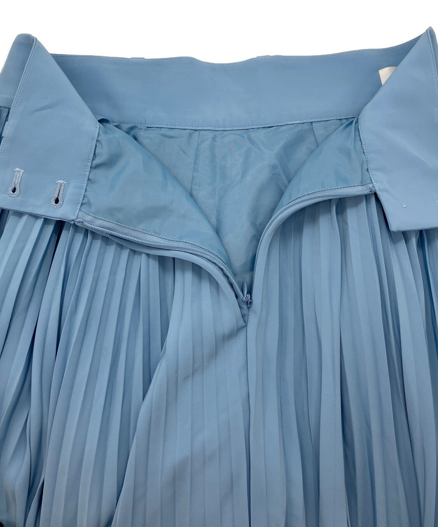 中古・古着通販】HYKE (ハイク) TAFFETA PLEATED SKIRT スカイブルー