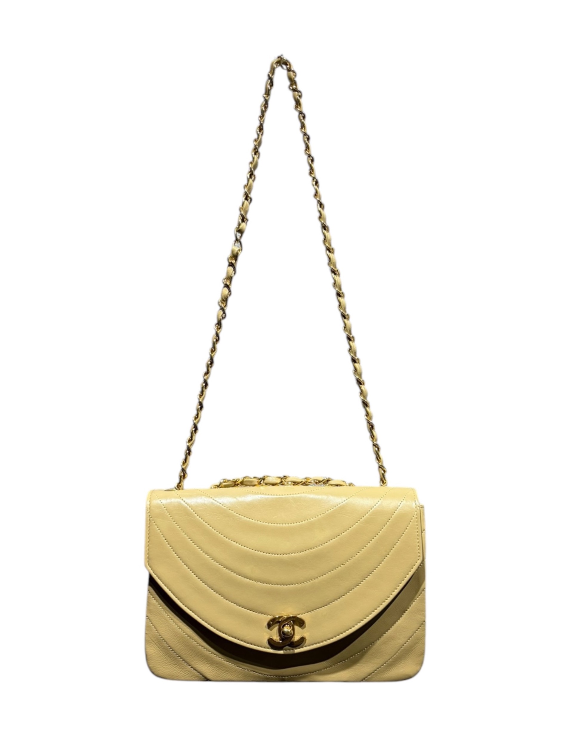 中古・古着通販】CHANEL (シャネル) ウェーブステッチ/チェーン