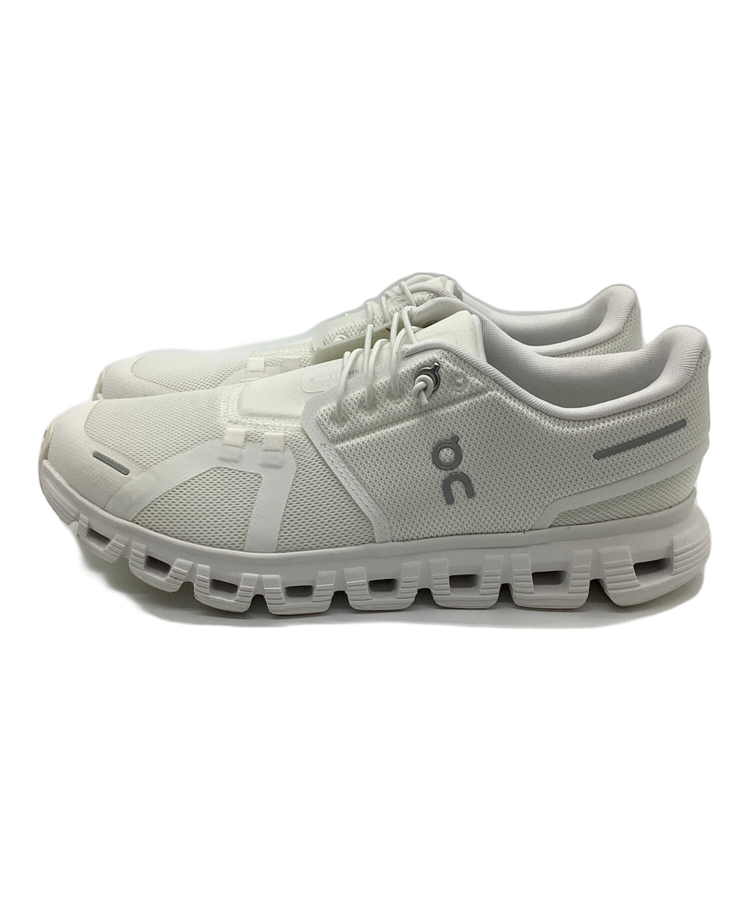 中古・古着通販】on (オン) CLOUD 6 ホワイト サイズ:SIZE 25.5cm 