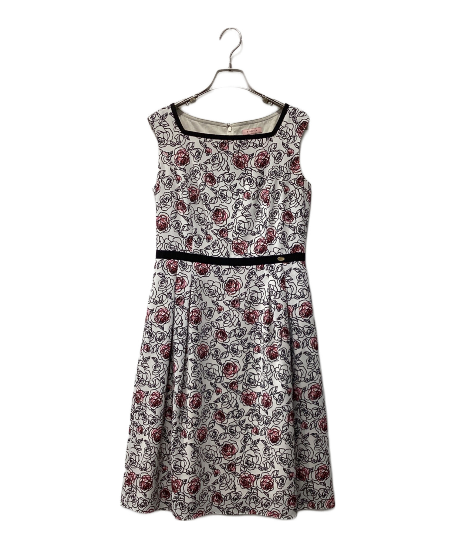 未使用品級 23SSトッカ NEWYORK CITY ROSE フリルドレス 中古・古着通販】TOCCA (トッカ) NEW YORK CITY ROSE ドレス