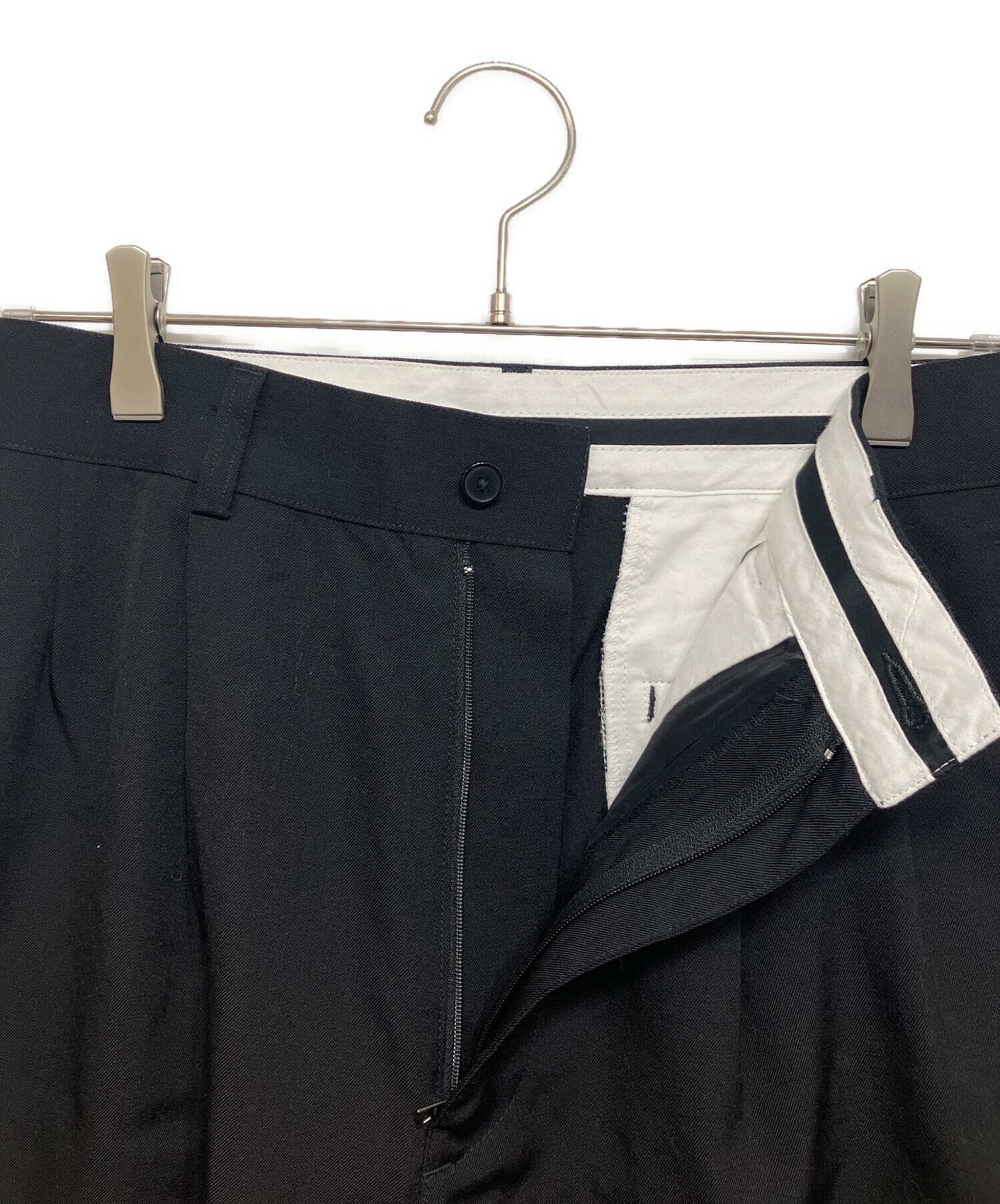 中古・古着通販】OVY (オヴィー) Wool 2Tuck Wide Shorts ブラック